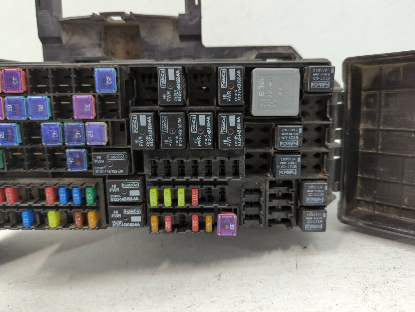 2014-2015 Ford Explorer Fusebox Fuse Box Panel Relay Module P/N:BT4T-14A003-AA Fits Fits 2014 2015 OEM Used Auto Parts - Oem