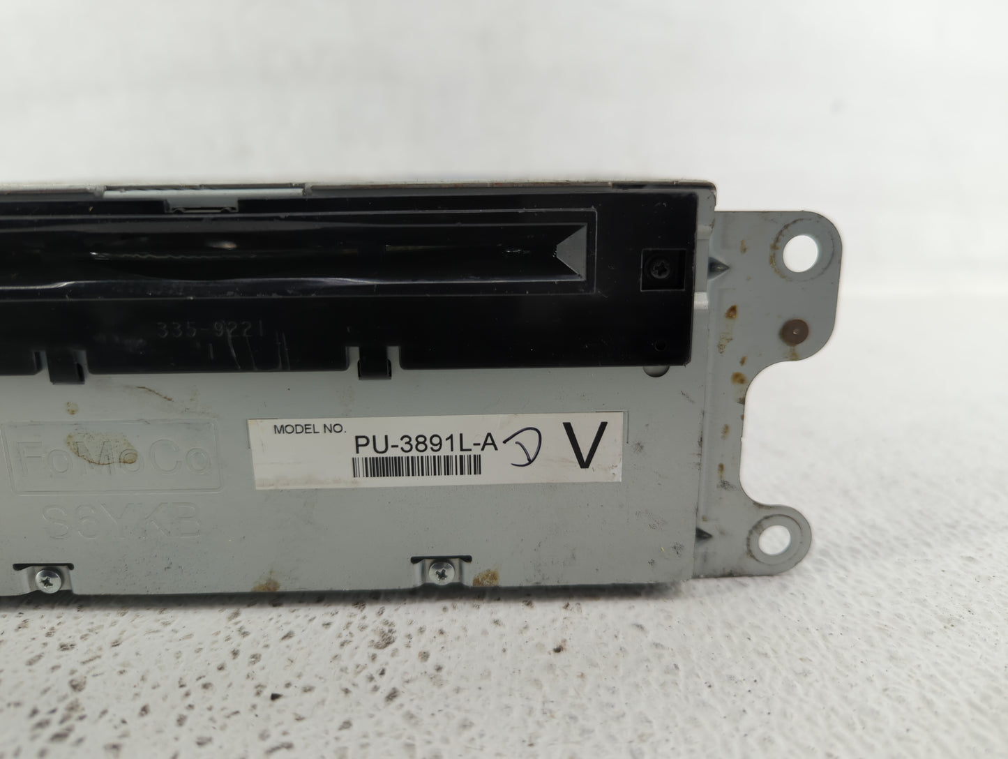 2014 Ford Explorer Radio AM FM Cd Player Receiver Replacement P/N:EB5T19C107CB EB5T-19C107-CB Fits OEM Used Auto Parts - Oem