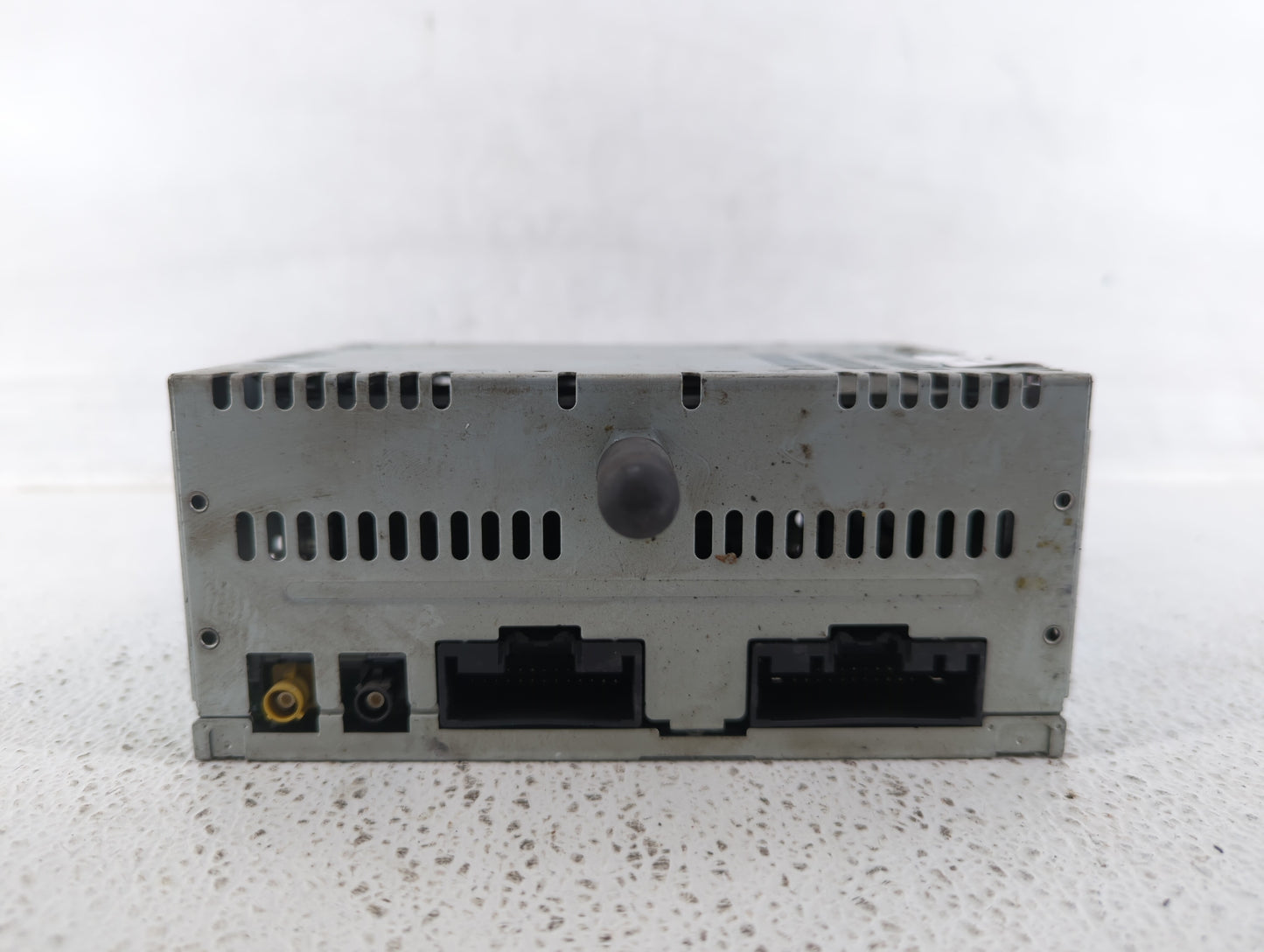2014 Ford Explorer Radio AM FM Cd Player Receiver Replacement P/N:EB5T19C107CB EB5T-19C107-CB Fits OEM Used Auto Parts - Oem