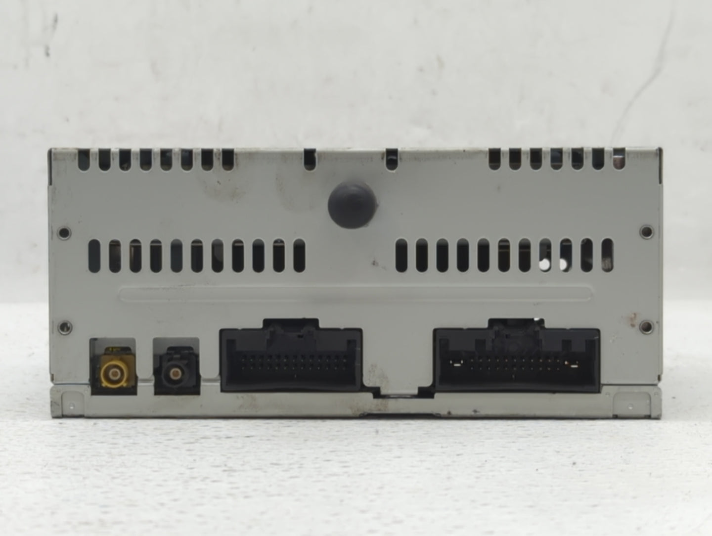 2014-2014 Ford Explorer Am Fm Cd Player Radio Receiver - Oemusedautoparts1.com