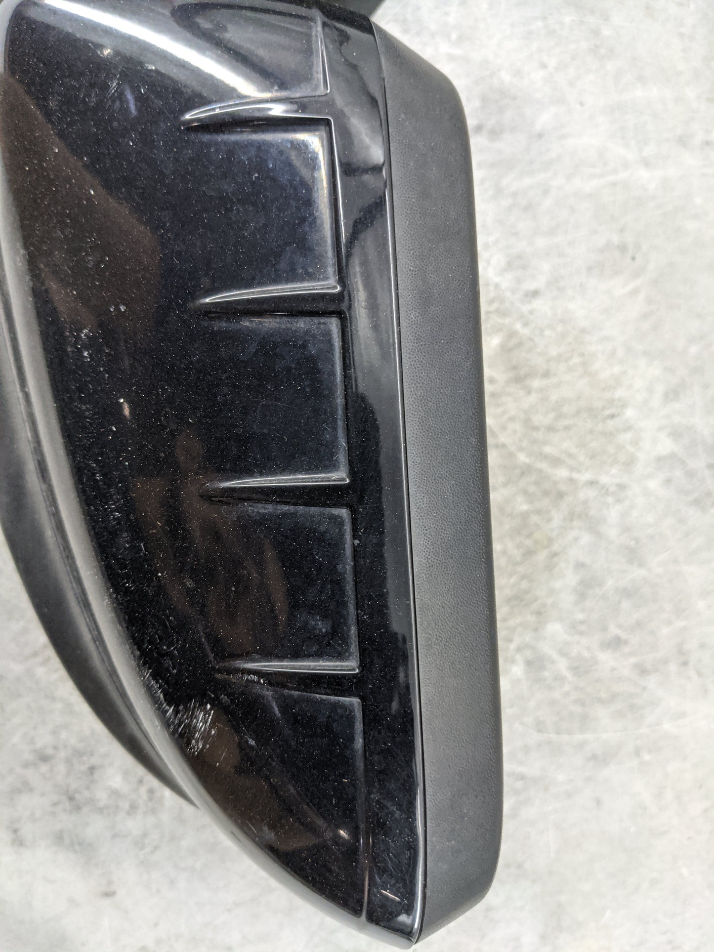 2011-2015 Ford Explorer Driver Side View Mirror - Left Door Mirror OEM Used - Oemusedautoparts1.com