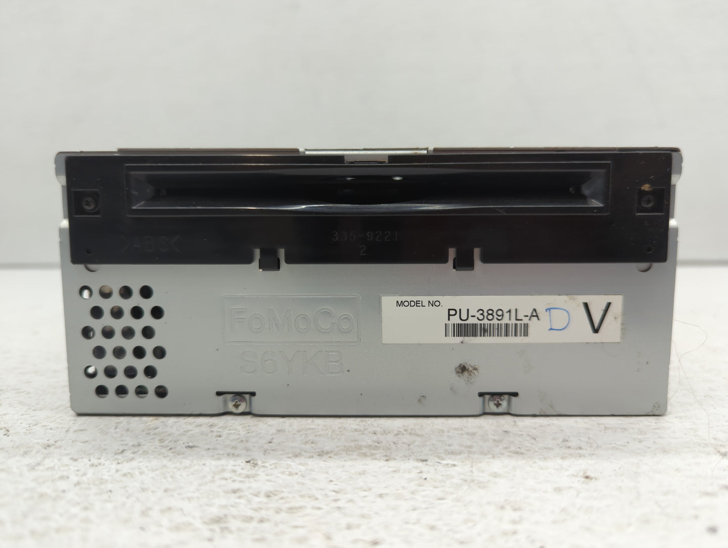 2014 Ford Explorer Radio AM FM Cd Player Receiver Replacement P/N:EB5T19C107CB EB5T-19C107-CB Fits OEM Used Auto Parts - Oem