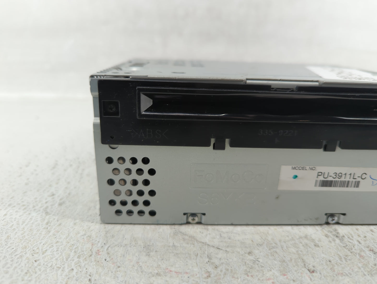 2014 Ford Explorer Radio AM FM Cd Player Receiver Replacement P/N:EB5T-19C107-FC Fits OEM Used Auto Parts - Oemusedautoparts