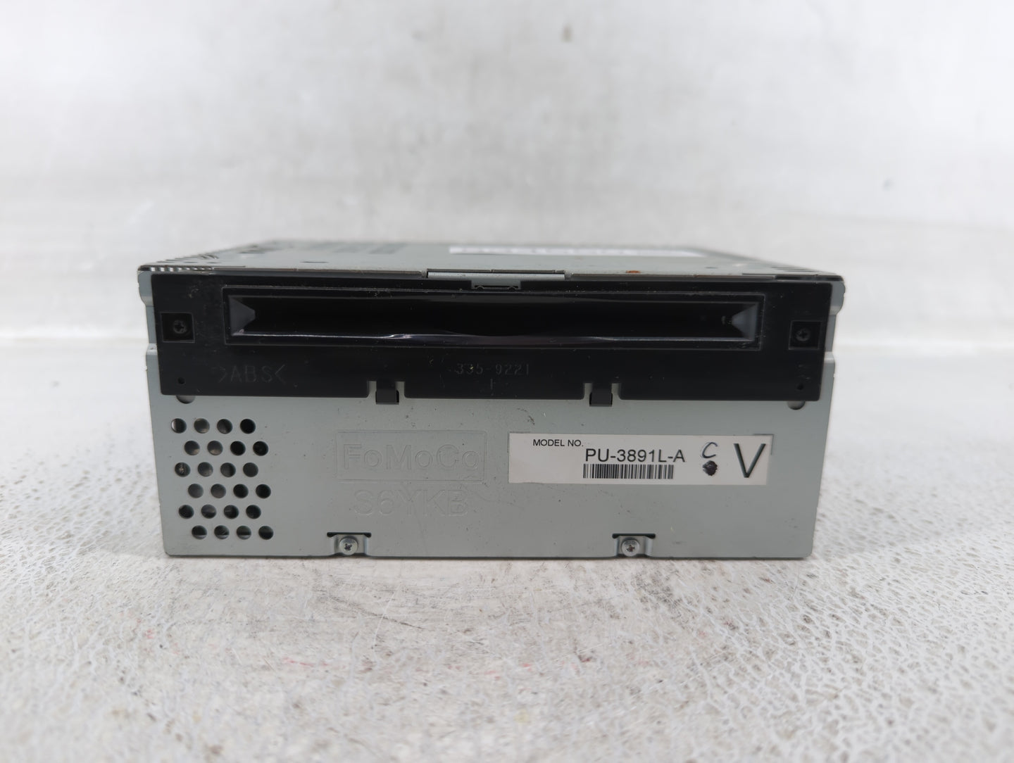 2014 Ford Explorer Radio AM FM Cd Player Receiver Replacement P/N:EB5T-19C107-CB Fits OEM Used Auto Parts - Oemusedautoparts