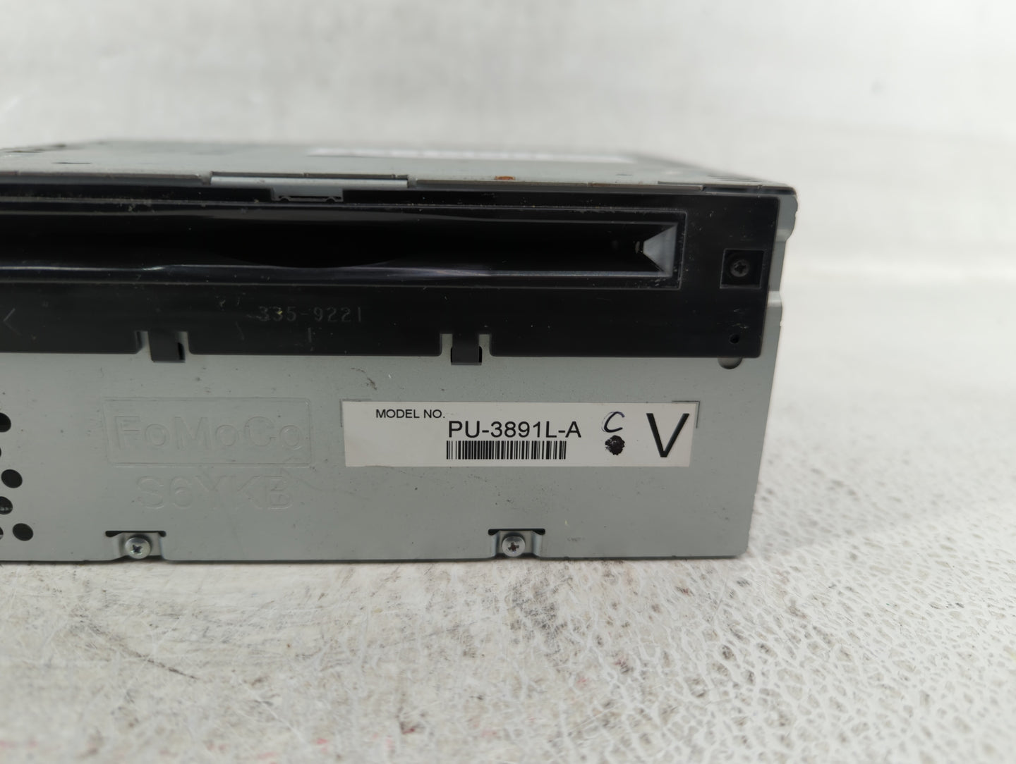 2014 Ford Explorer Radio AM FM Cd Player Receiver Replacement P/N:EB5T-19C107-CB Fits OEM Used Auto Parts - Oemusedautoparts