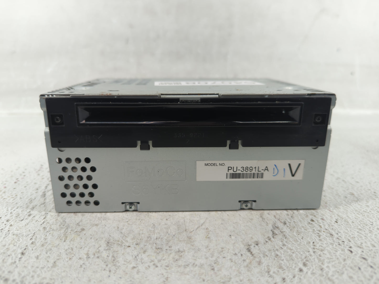 2014-2014 Ford Explorer Am Fm Cd Player Radio Receiver - Oemusedautoparts1.com