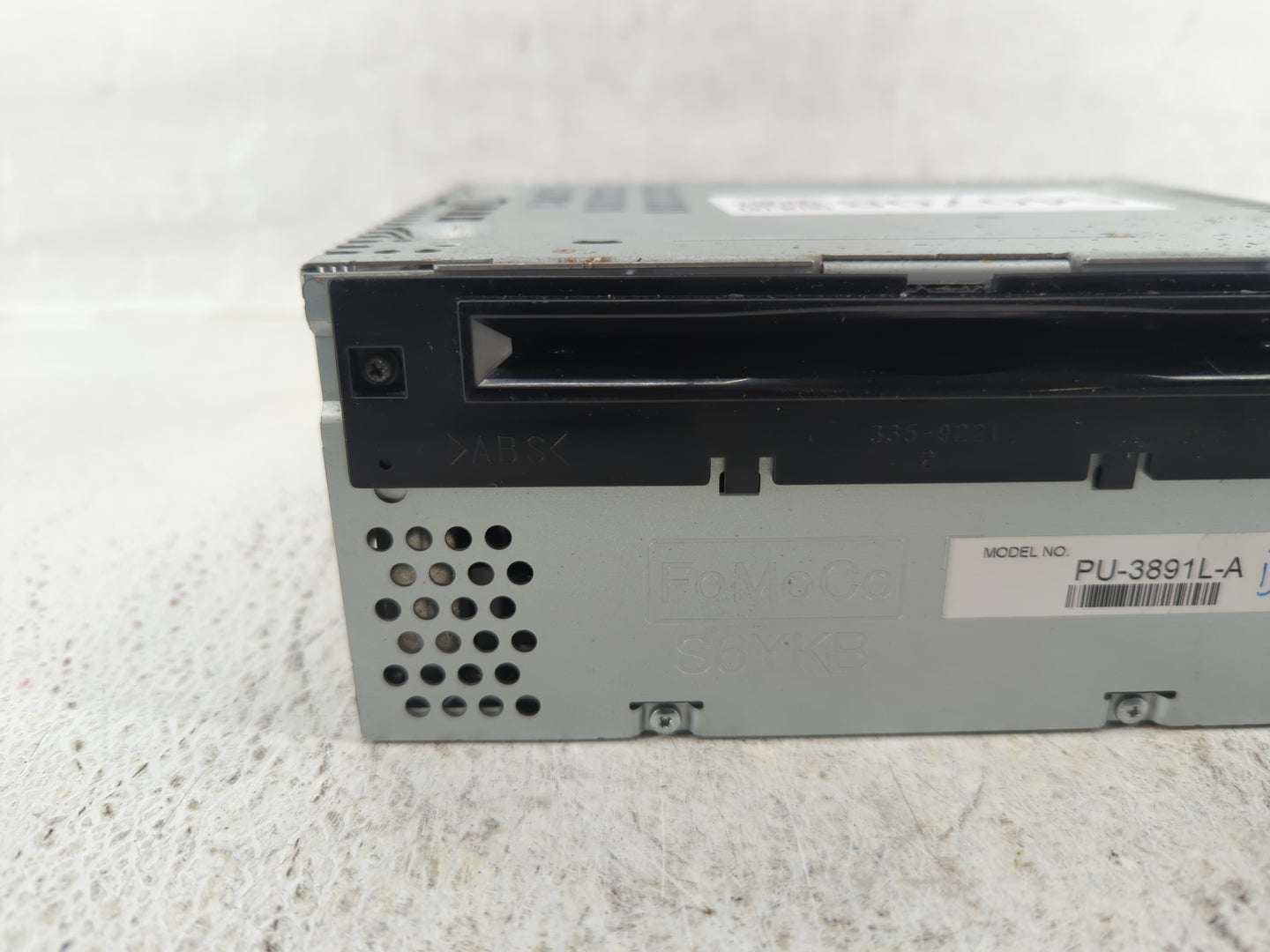 2014-2014 Ford Explorer Am Fm Cd Player Radio Receiver - Oemusedautoparts1.com