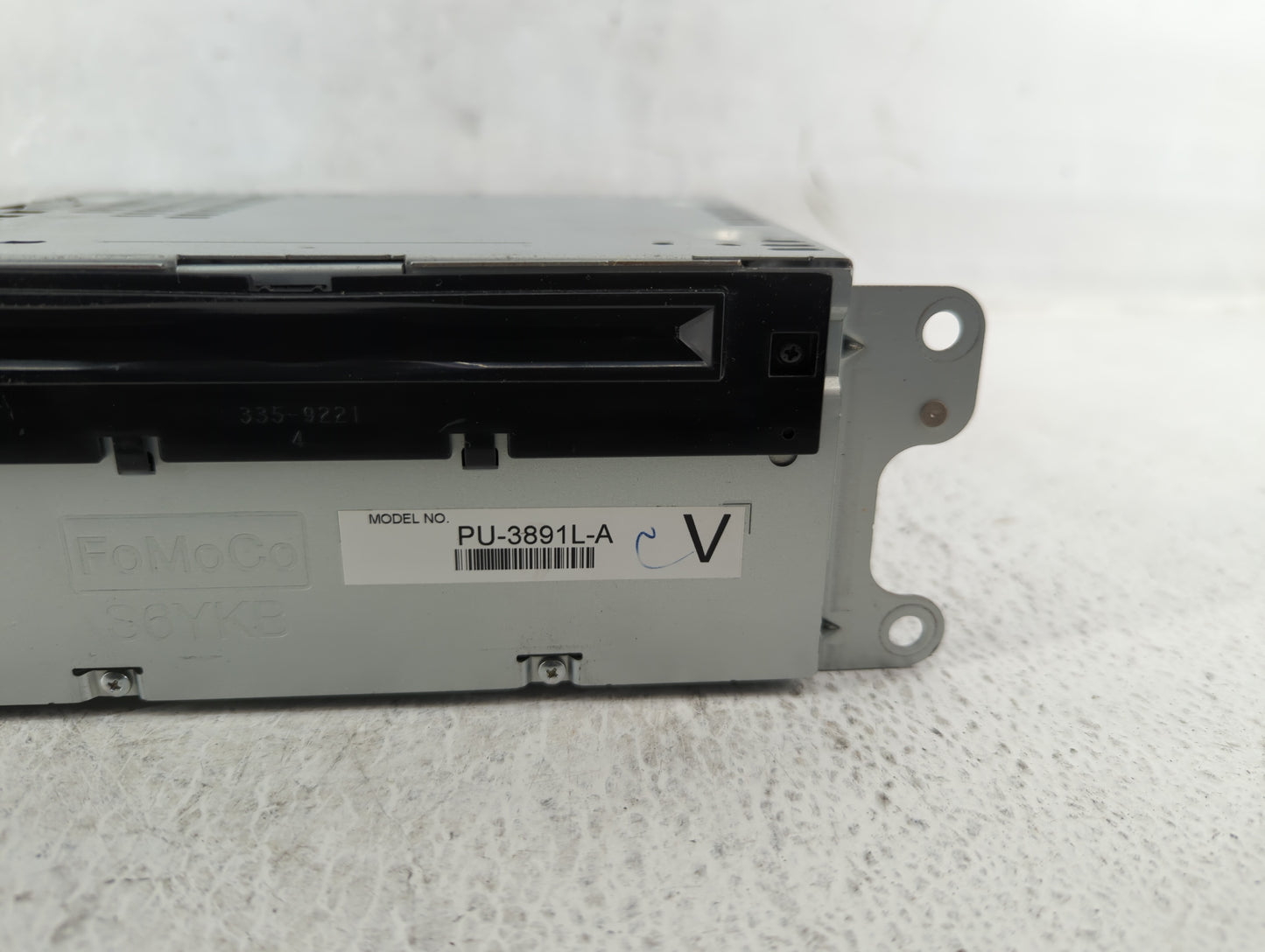 2014-2014 Ford Explorer Am Fm Cd Player Radio Receiver - Oemusedautoparts1.com