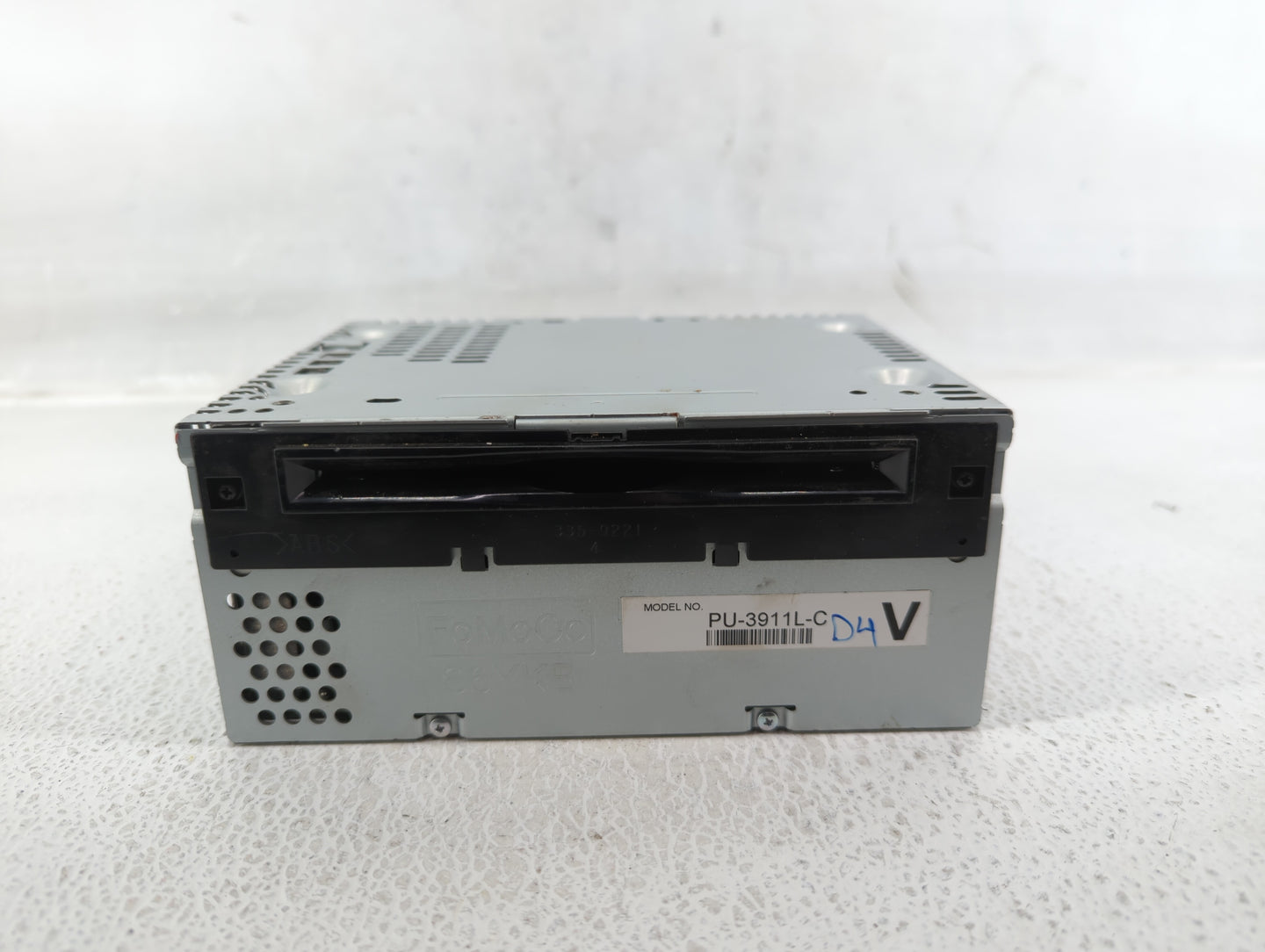 2014-2014 Ford Explorer Am Fm Cd Player Radio Receiver - Oemusedautoparts1.com