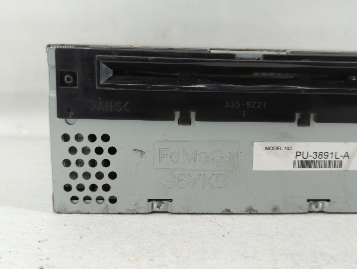 2014-2014 Ford Explorer Am Fm Cd Player Radio Receiver - Oemusedautoparts1.com