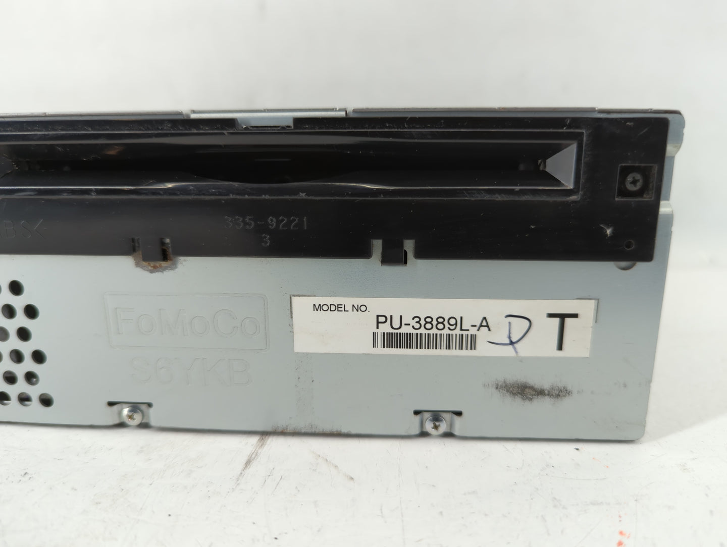 2013-2014 Ford Explorer Am Fm Cd Player Radio Receiver - Oemusedautoparts1.com