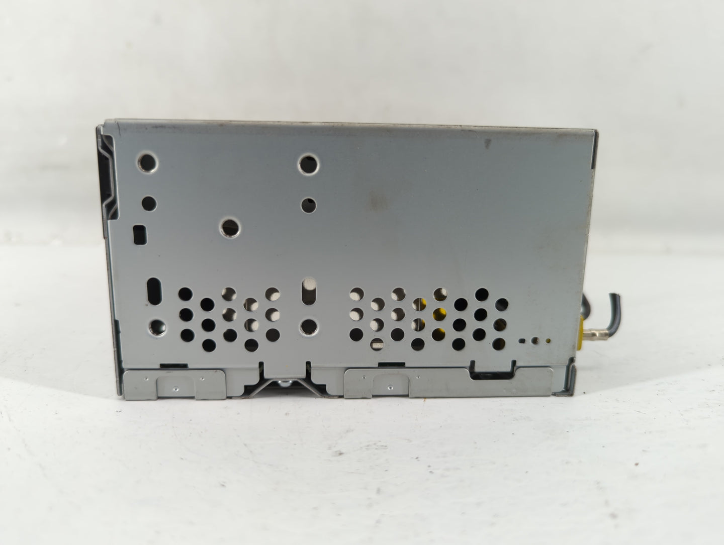 2014-2015 Ford Explorer Am Fm Cd Player Radio Receiver - Oemusedautoparts1.com