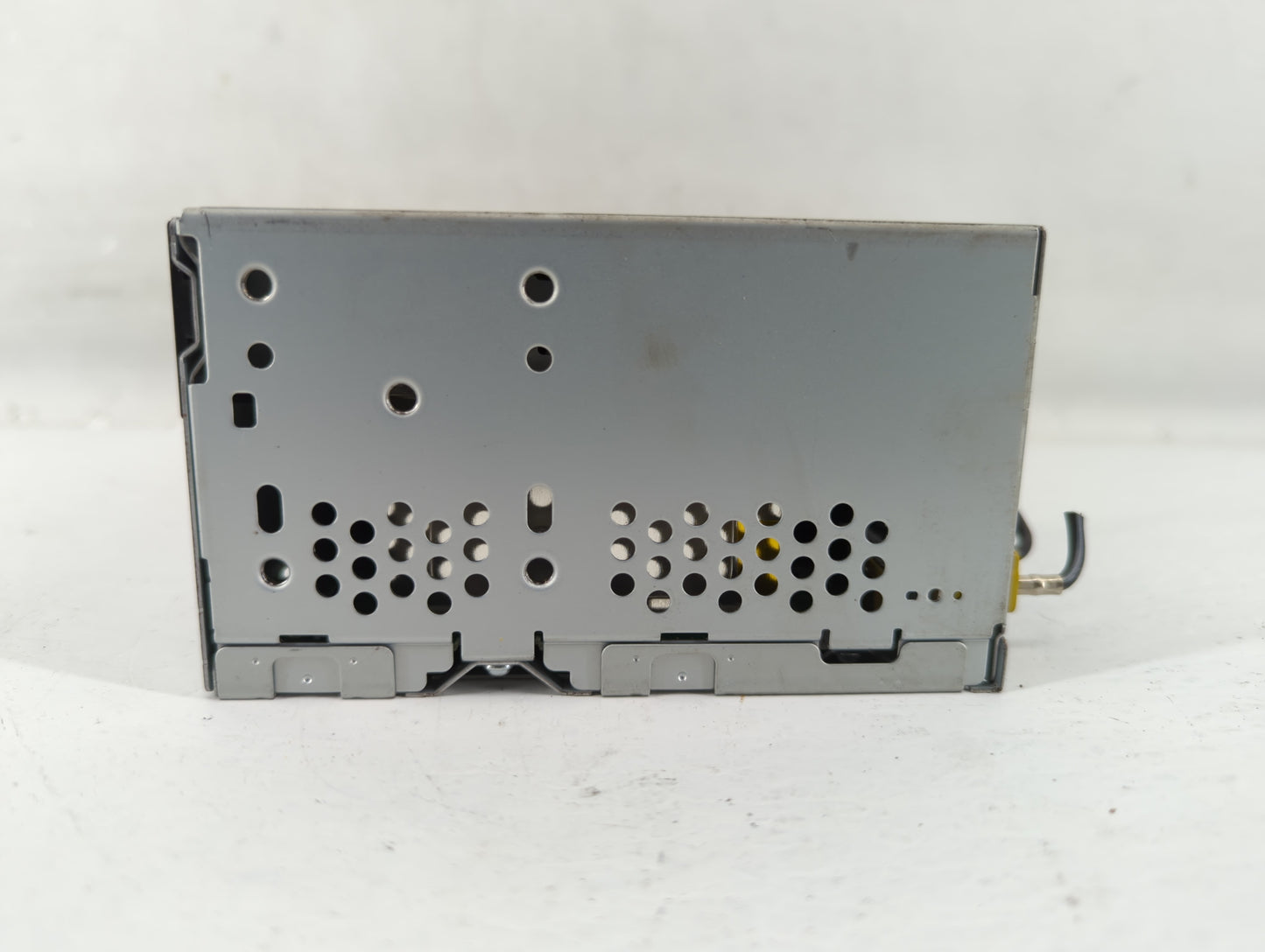 2014-2015 Ford Explorer Am Fm Cd Player Radio Receiver - Oemusedautoparts1.com