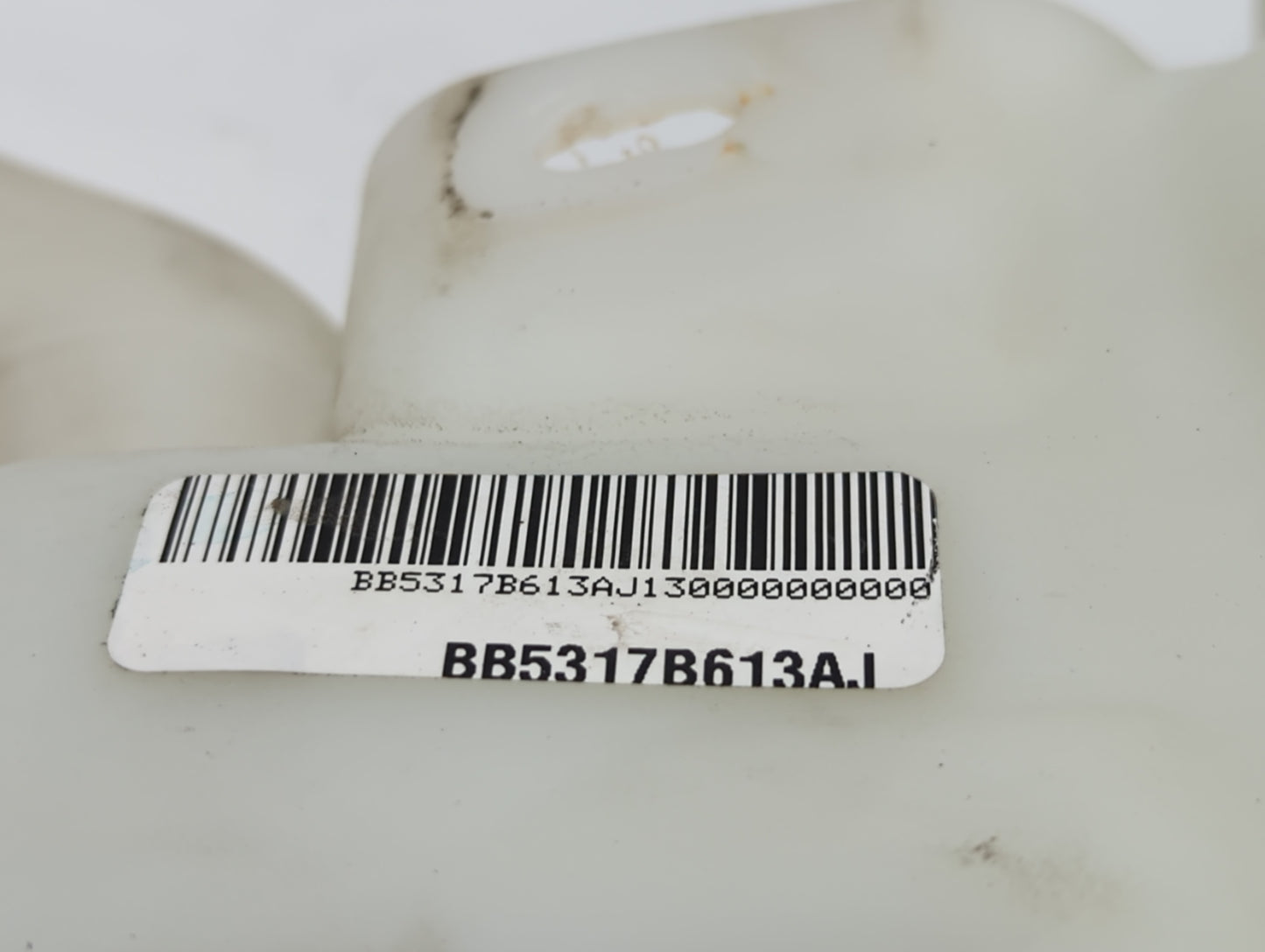 2011-2015 Ford Explorer Windshield Washer Fluid Reservoir Bottle Oem - Oemusedautoparts1.com