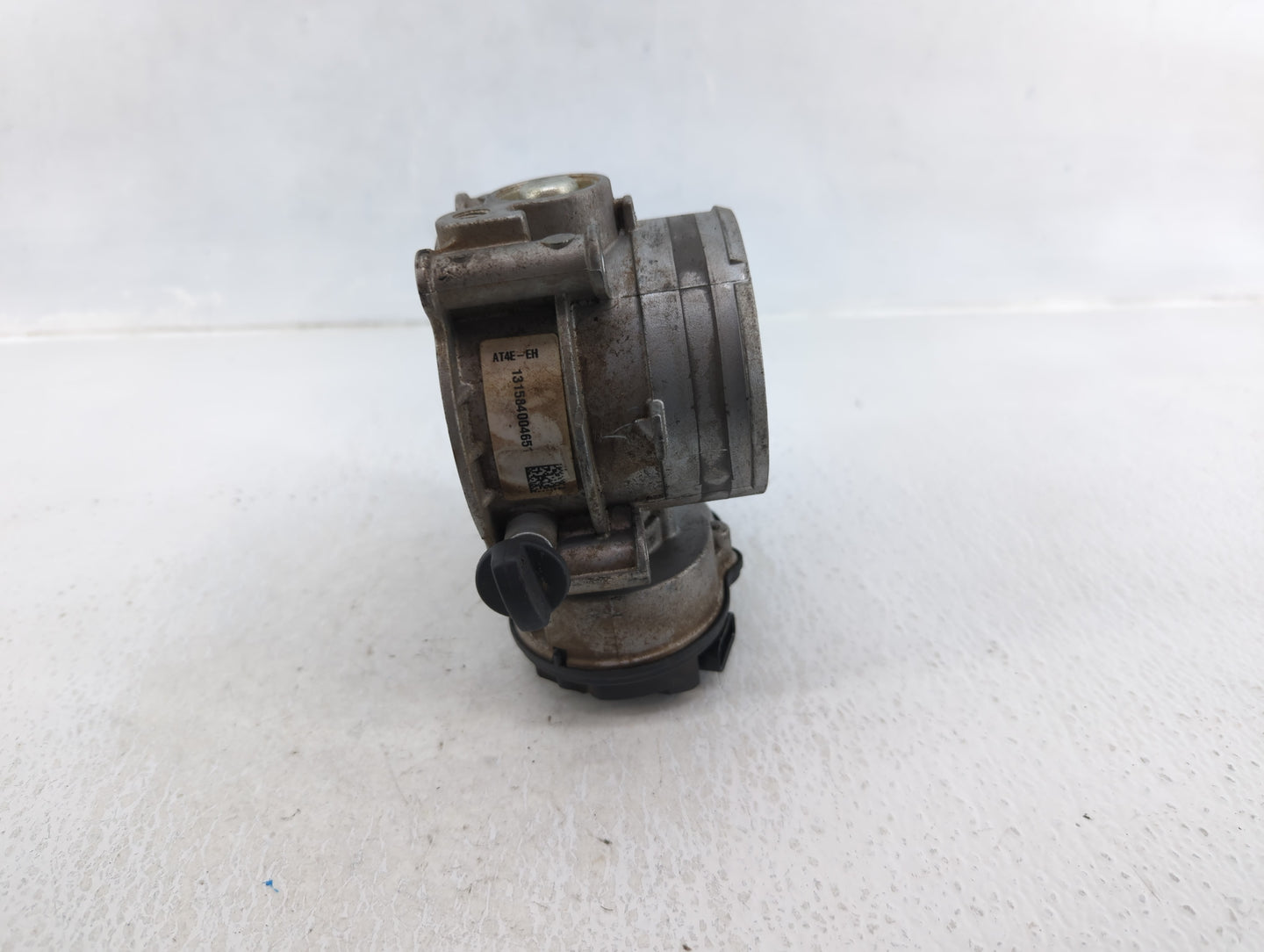 2011-2019 Ford Explorer Throttle Body P/N:131584004651 Fits Fits 2011 2012 2013 2014 2015 2016 2017 2018 2019 OEM Used Auto 