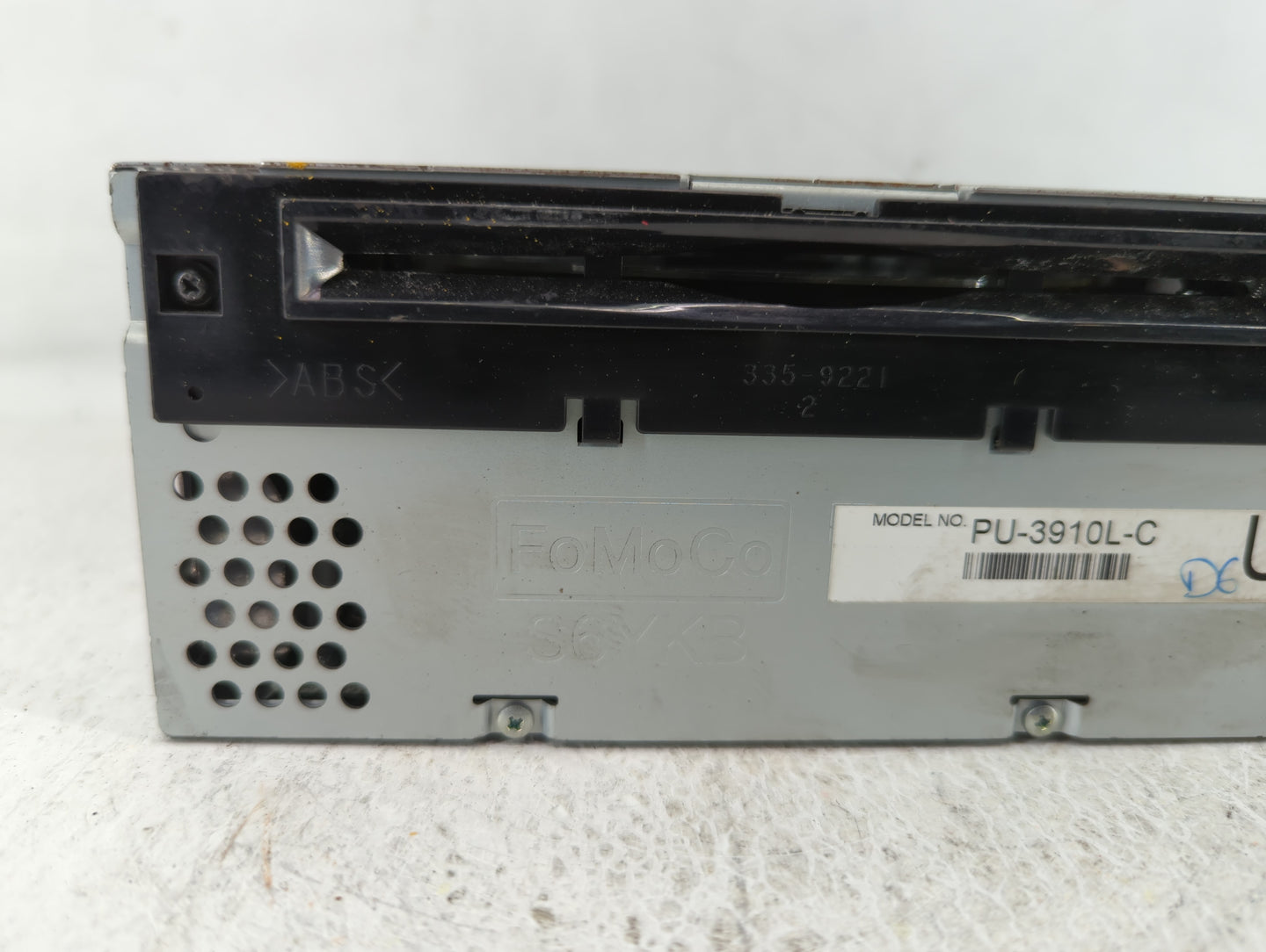 2013-2014 Ford Explorer Radio AM FM Cd Player Receiver Replacement Fits Fits 2013 2014 OEM Used Auto Parts - Oemusedautopart
