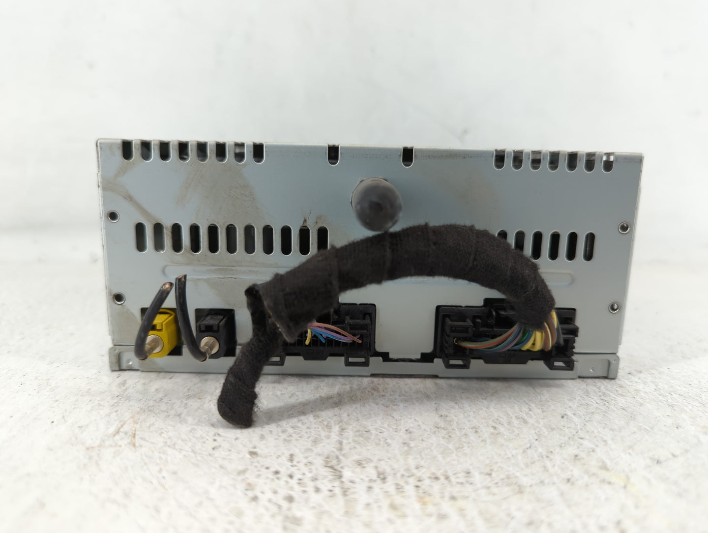 2013-2014 Ford Explorer Radio AM FM Cd Player Receiver Replacement Fits Fits 2013 2014 OEM Used Auto Parts - Oemusedautopart