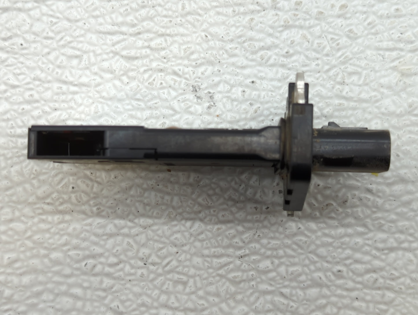 2013-2015 Ford Explorer Mass Air Flow Meter Maf - Oemusedautoparts1.com