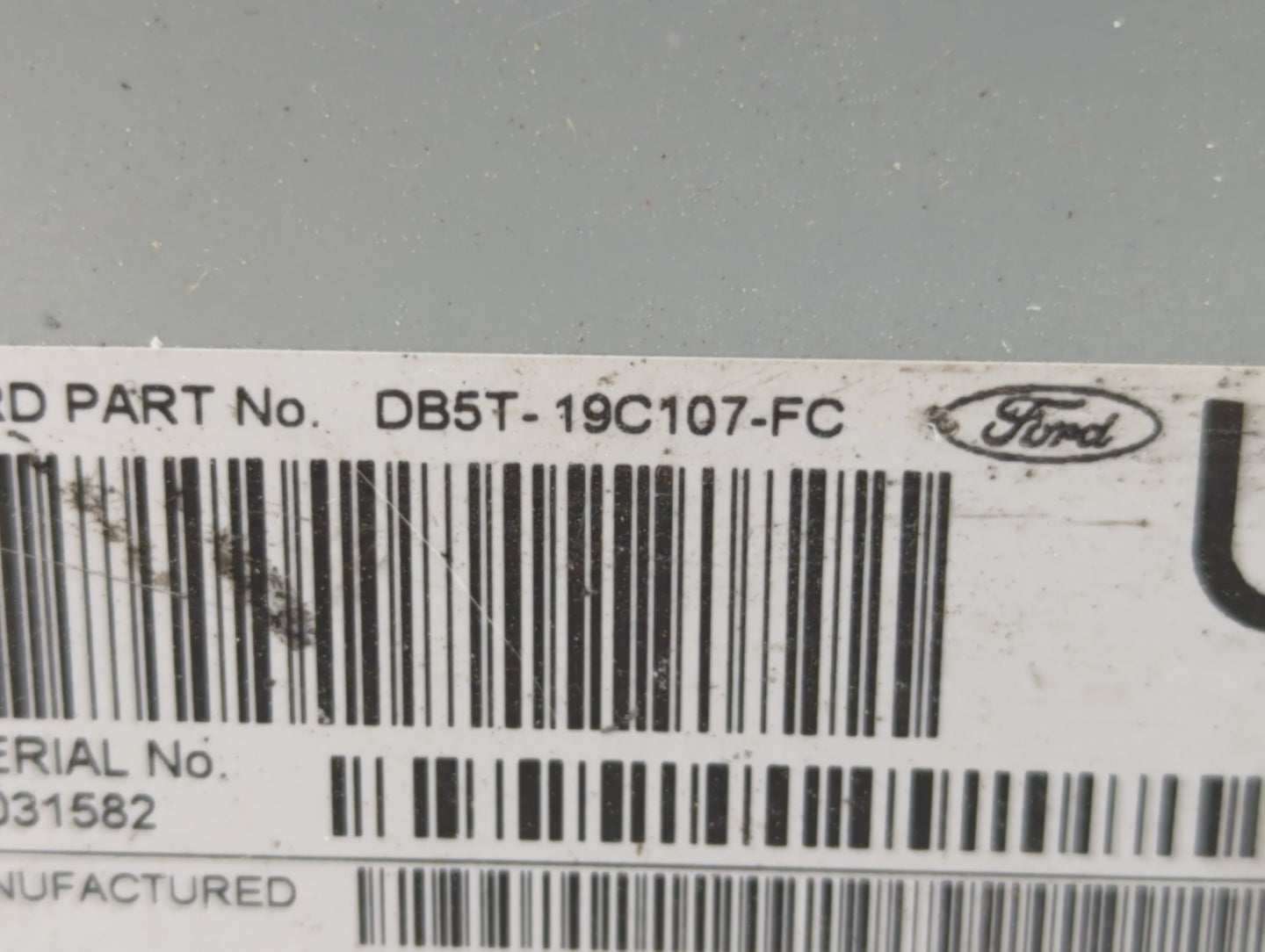 2014-2015 Ford Explorer Radio AM FM Cd Player Receiver Replacement P/N:DB5T-19C107-FC Fits Fits 2014 2015 OEM Used Auto Part