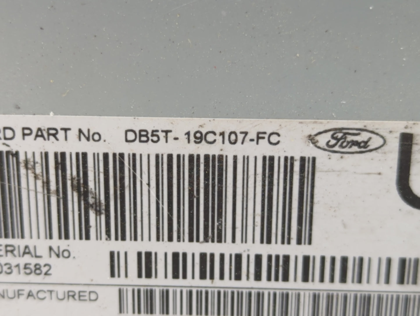 2014-2015 Ford Explorer Radio AM FM Cd Player Receiver Replacement P/N:DB5T-19C107-FC Fits Fits 2014 2015 OEM Used Auto Part