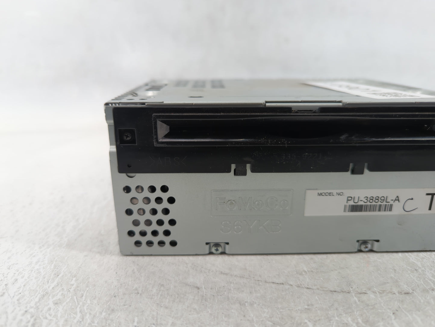 2013-2014 Ford Explorer Am Fm Cd Player Radio Receiver - Oemusedautoparts1.com