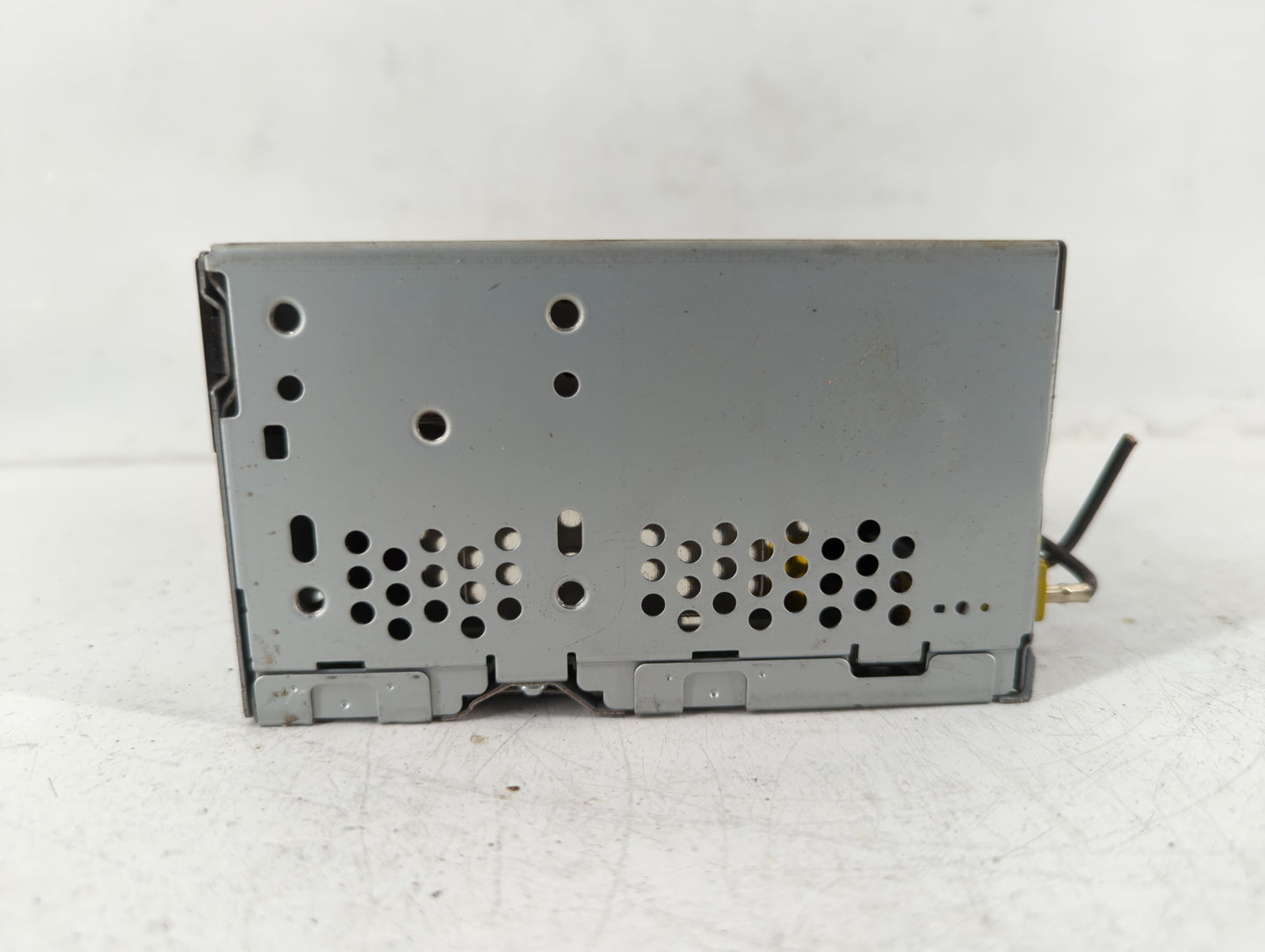 2014-2014 Ford Explorer Am Fm Cd Player Radio Receiver - Oemusedautoparts1.com