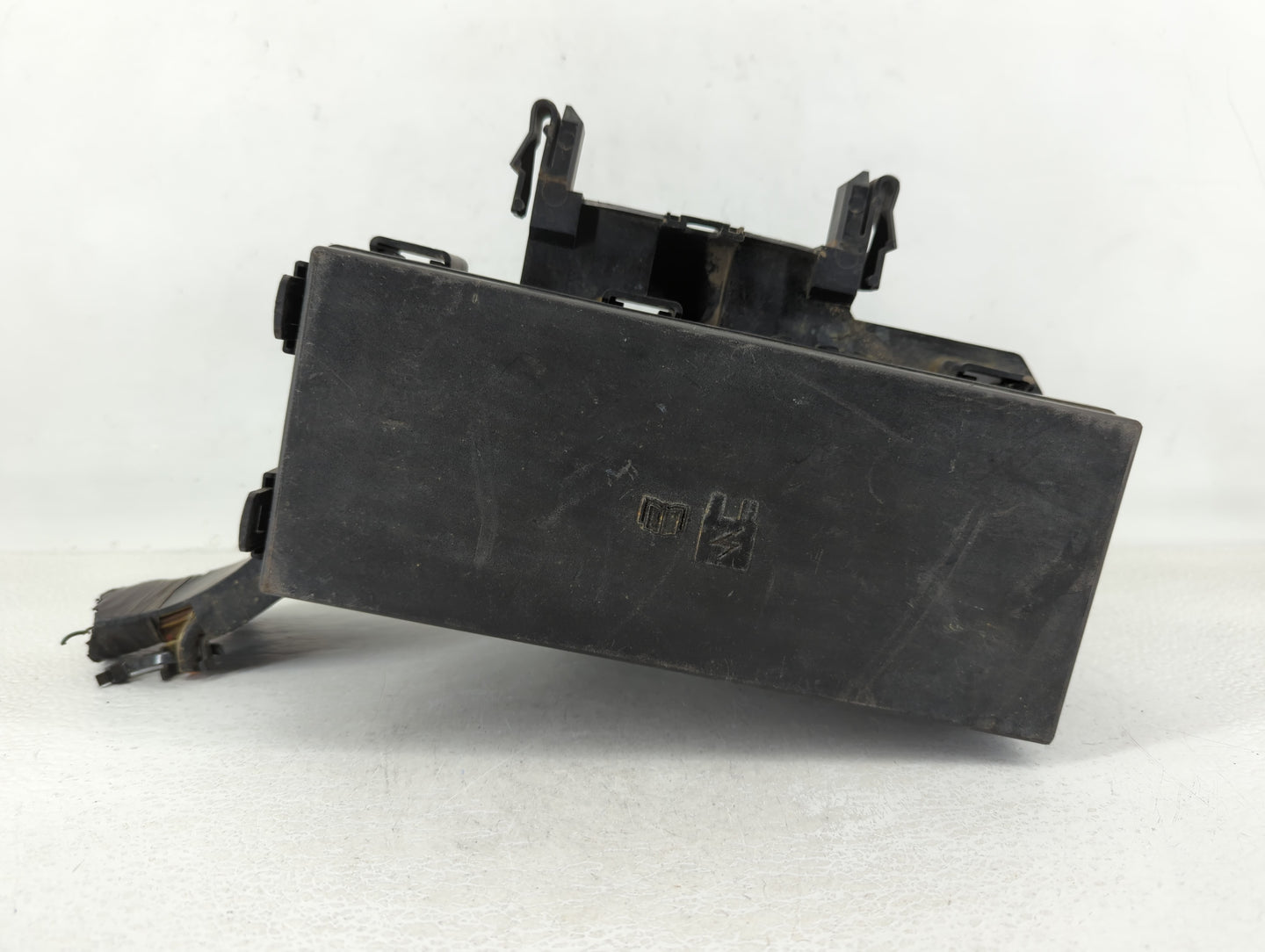 2014-2015 Ford Explorer Fusebox Fuse Box Panel Relay Module P/N:BT4T-14A003-AA Fits Fits 2014 2015 OEM Used Auto Parts - Oem