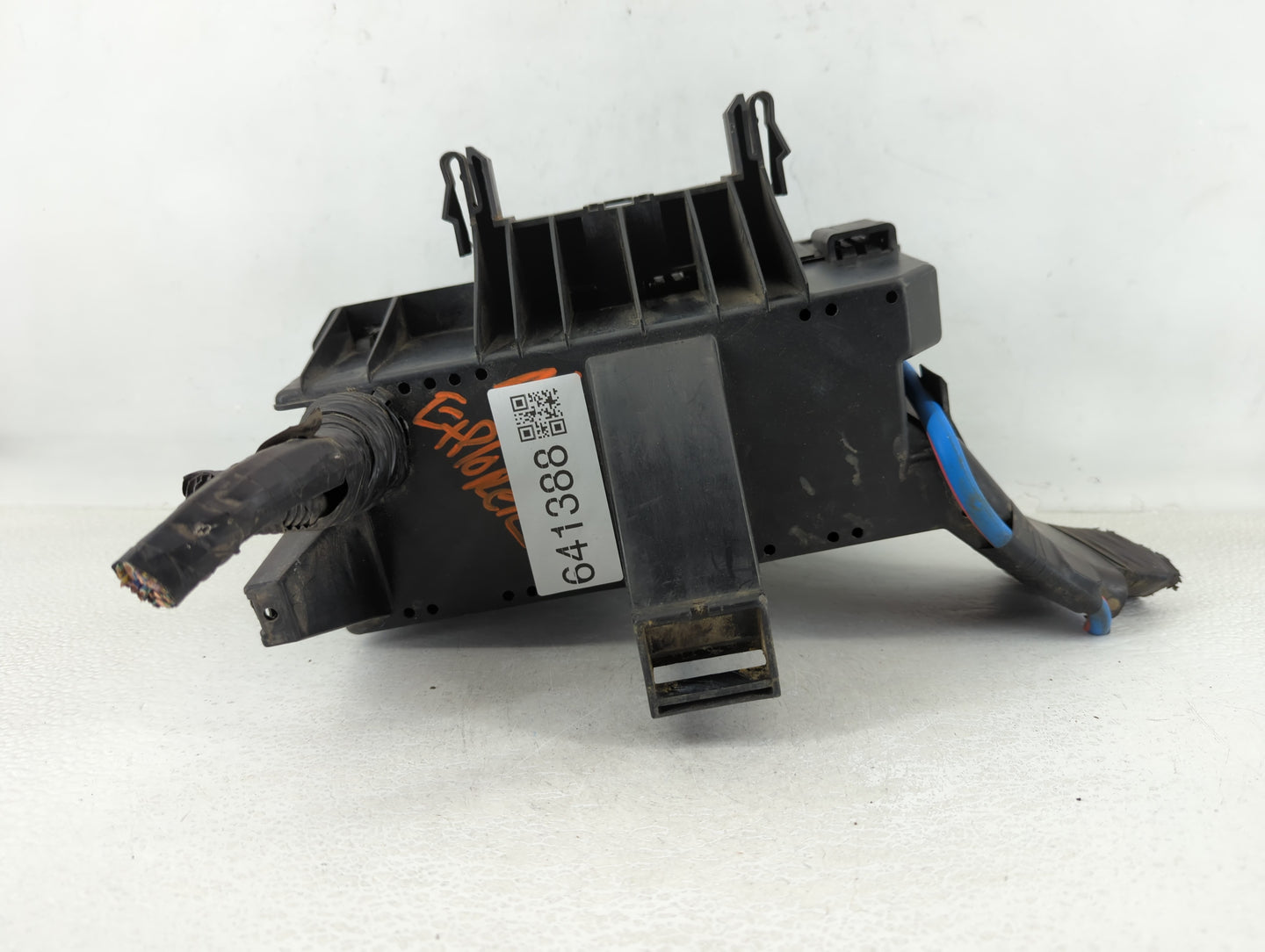 2014-2015 Ford Explorer Fusebox Fuse Box Panel Relay Module P/N:BT4T-14A003-AA Fits Fits 2014 2015 OEM Used Auto Parts - Oem