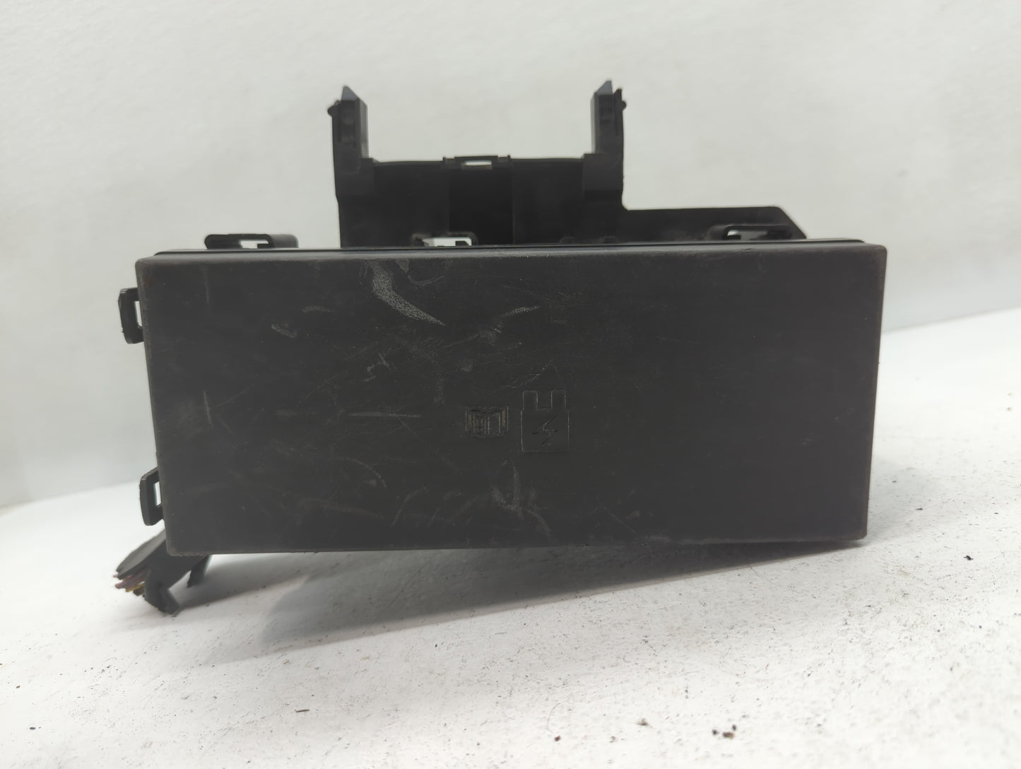 2014-2015 Ford Explorer Fusebox Fuse Box Panel Relay Module P/N:BT4T-14A003-AA Fits Fits 2014 2015 OEM Used Auto Parts - Oem