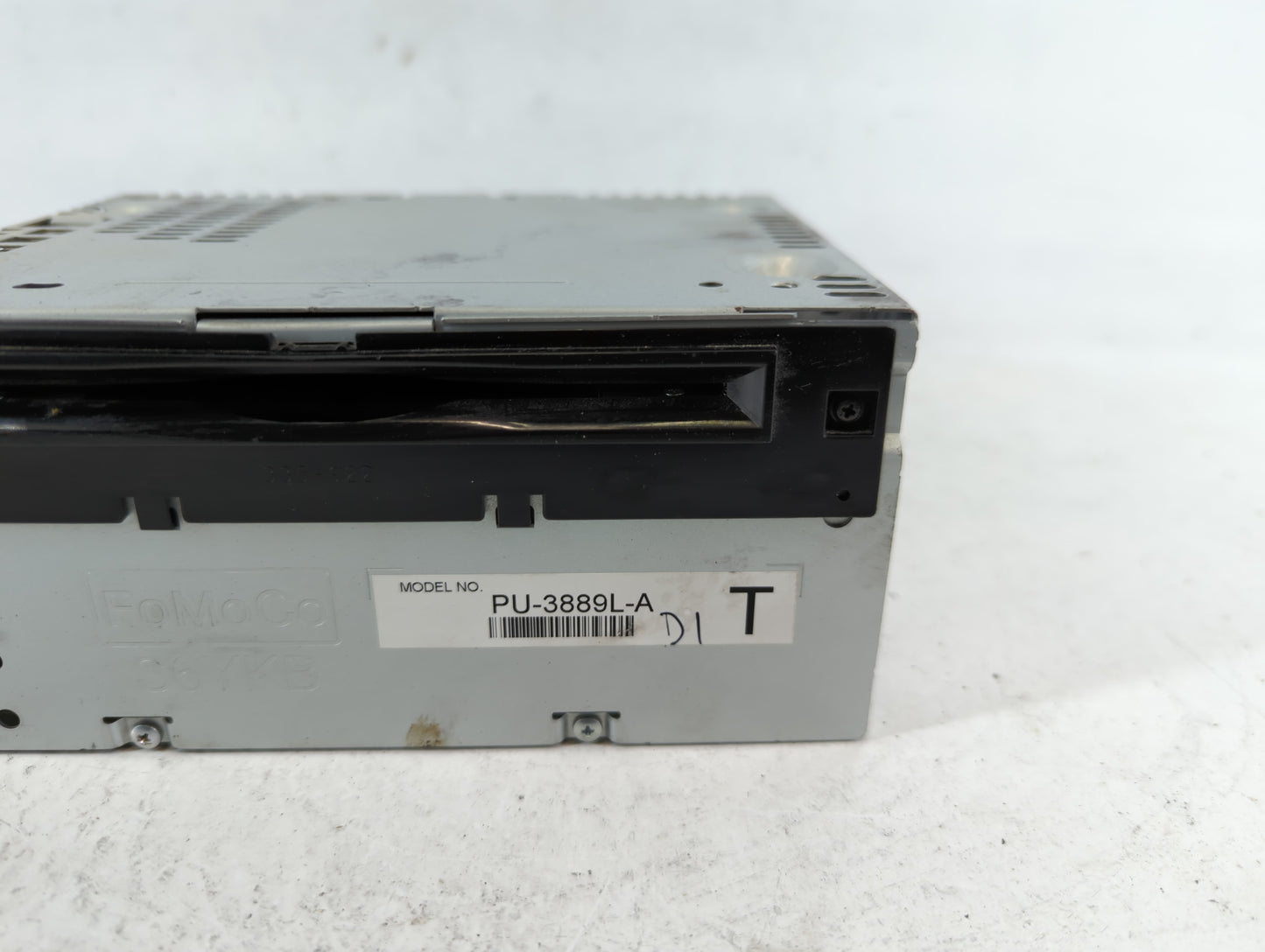 2013-2014 Ford Explorer Am Fm Cd Player Radio Receiver - Oemusedautoparts1.com