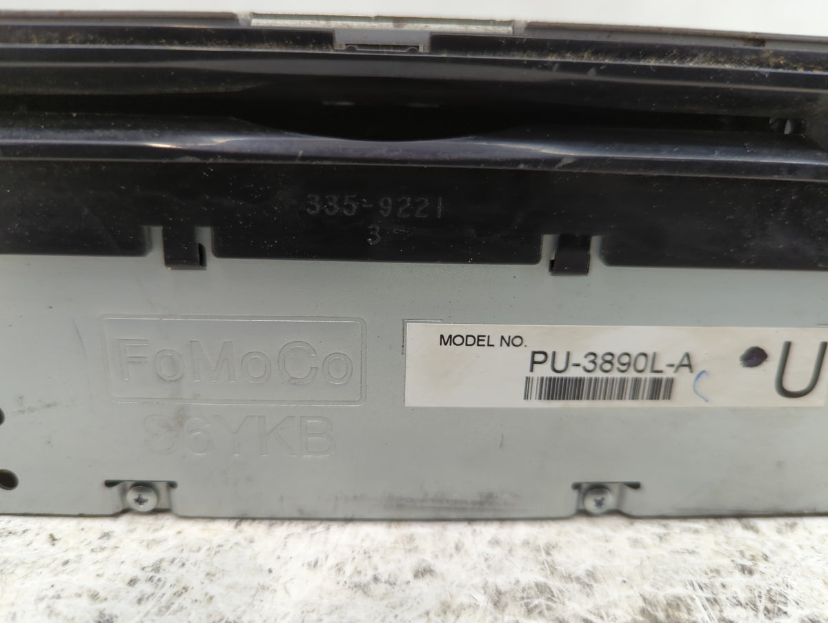 2014-2014 Ford Explorer Am Fm Cd Player Radio Receiver 725688 - Oemusedautoparts1.com