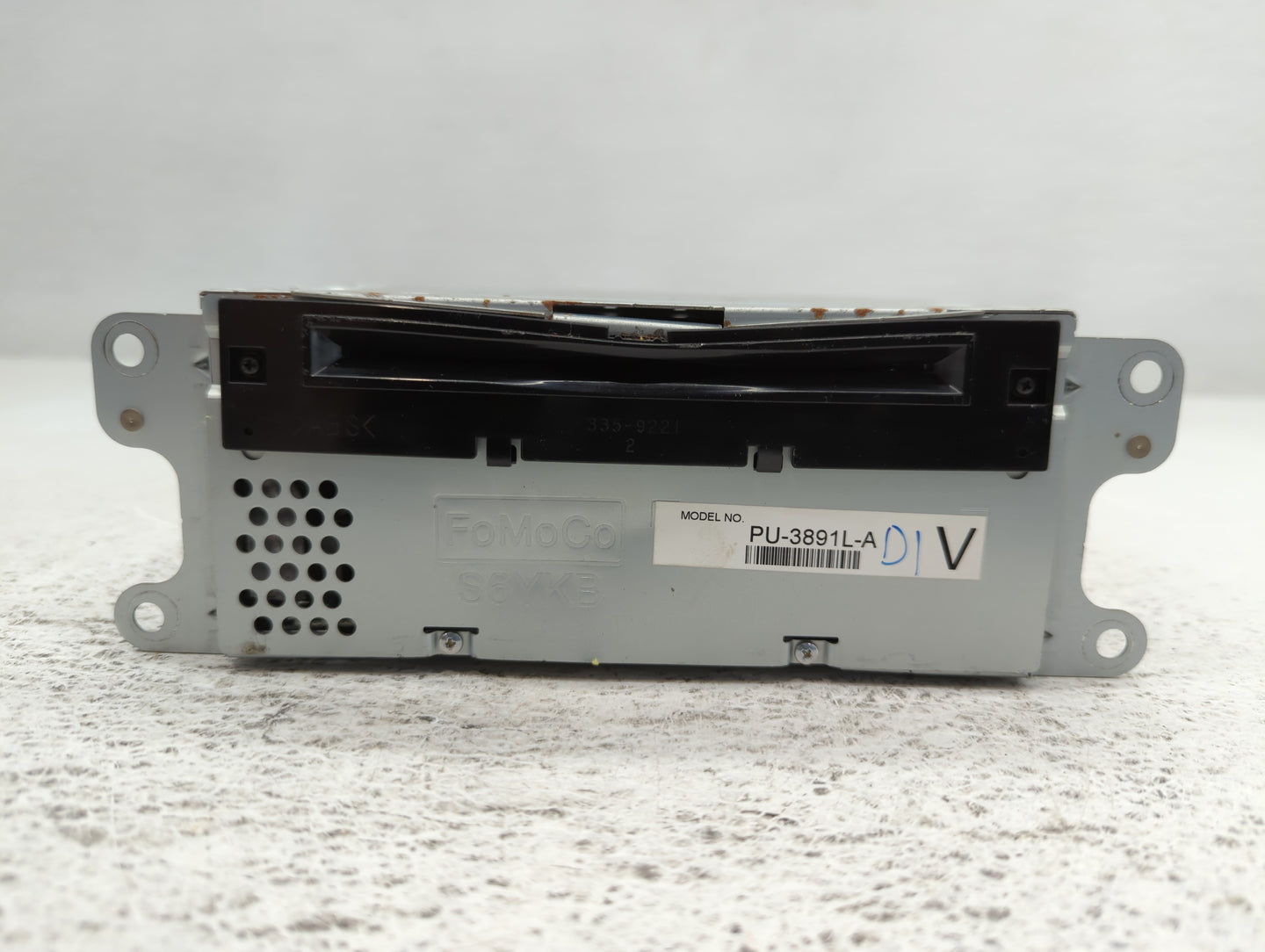 2014-2014 Ford Explorer Am Fm Cd Player Radio Receiver - Oemusedautoparts1.com