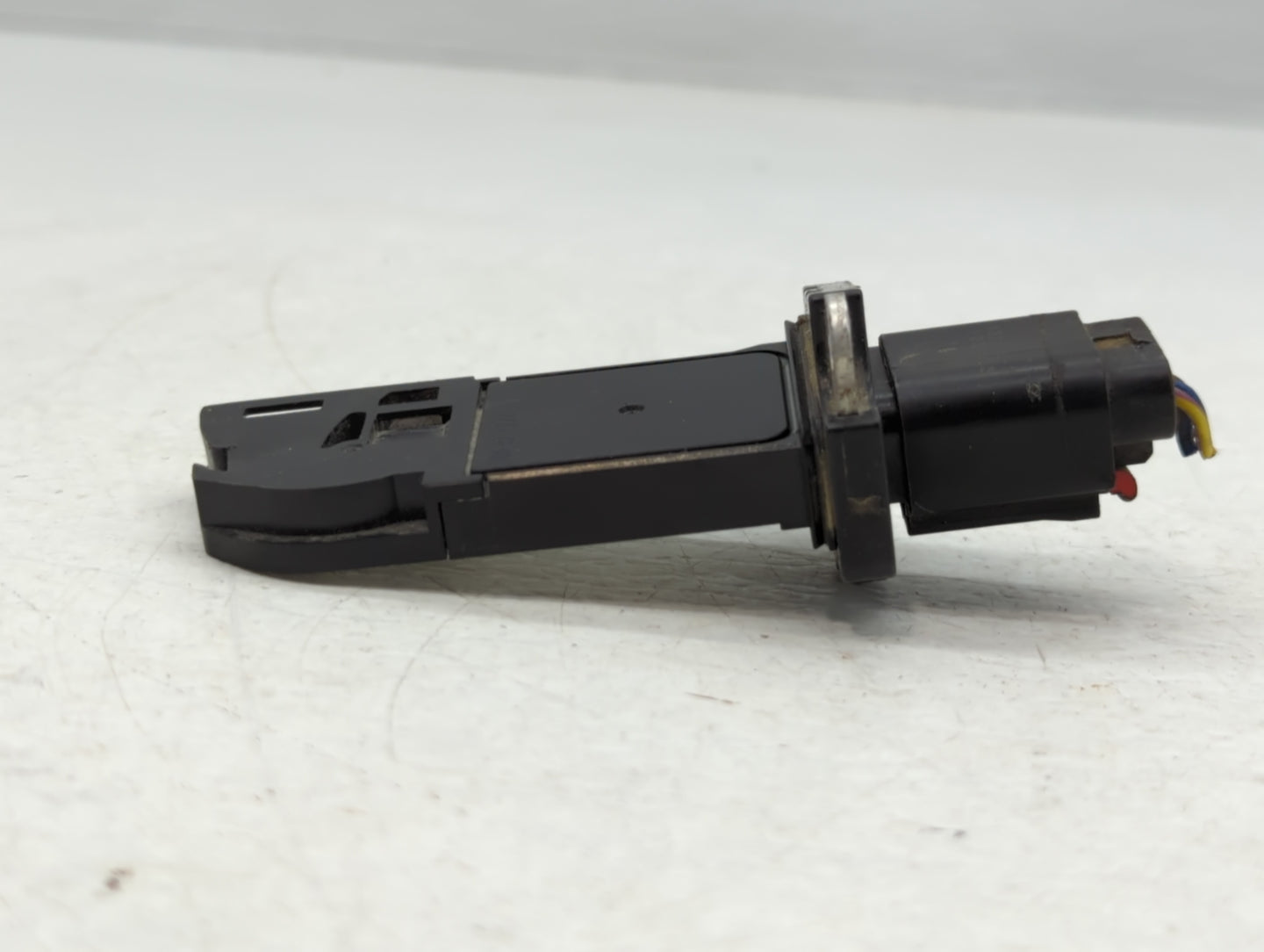2013-2015 Ford Explorer Mass Air Flow Meter Maf - Oemusedautoparts1.com