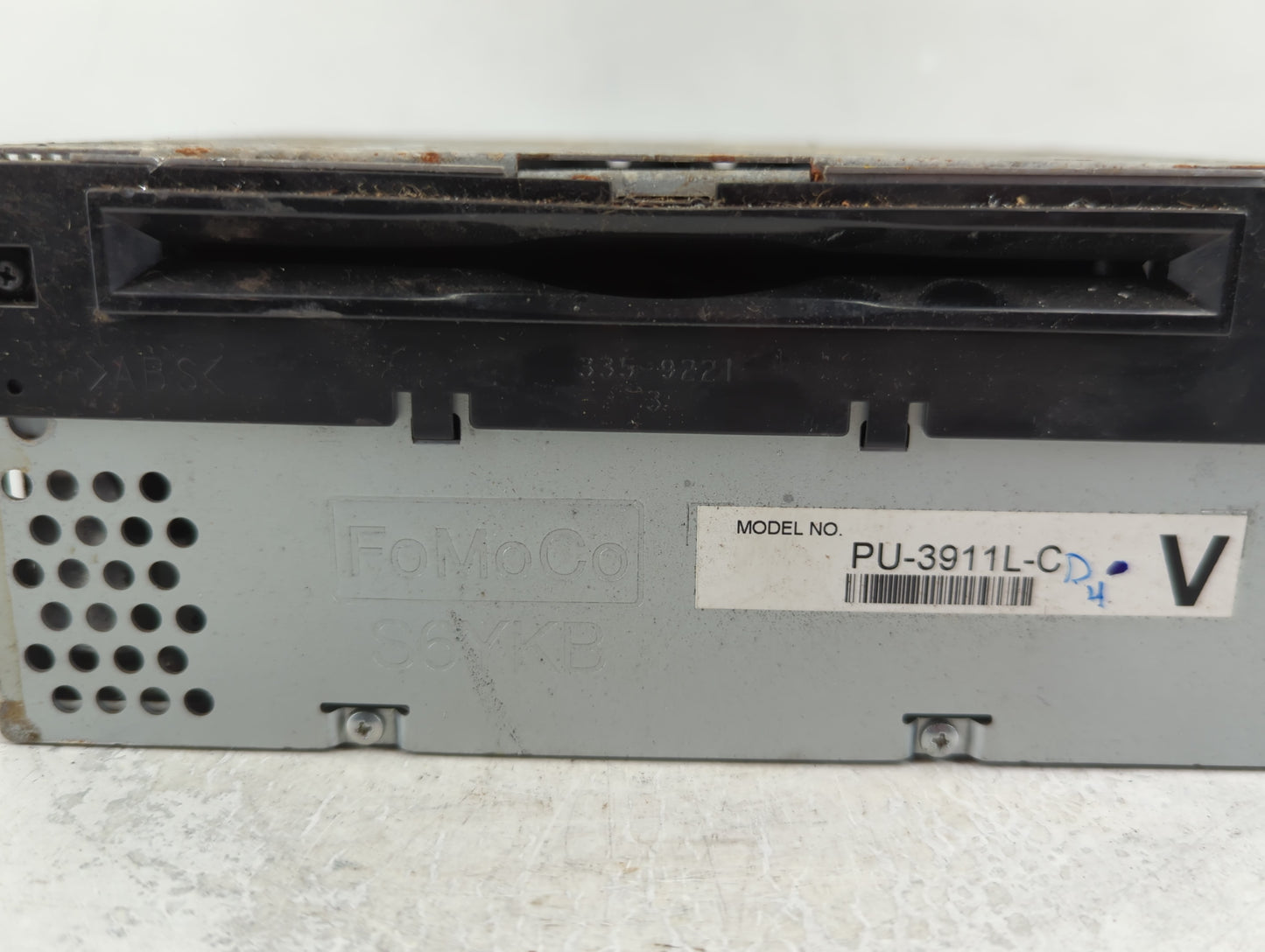 2014 Ford Explorer Radio AM FM Cd Player Receiver Replacement P/N:EB5T-19C107-FA Fits OEM Used Auto Parts - Oemusedautoparts