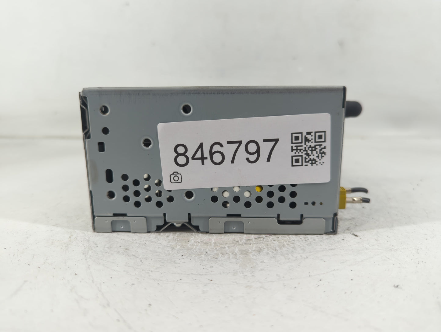 2014 Ford Explorer Radio AM FM Cd Player Receiver Replacement P/N:EB5T-19C107-FA Fits OEM Used Auto Parts - Oemusedautoparts
