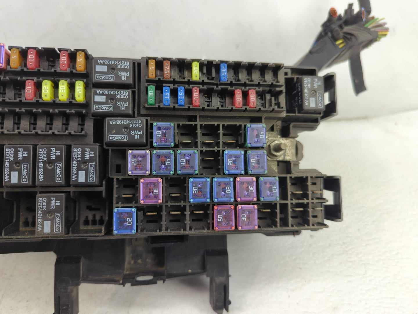 2014-2015 Ford Explorer Fusebox Fuse Box Panel Relay Module Fits Fits 2014 2015 OEM Used Auto Parts - Oemusedautoparts1.com