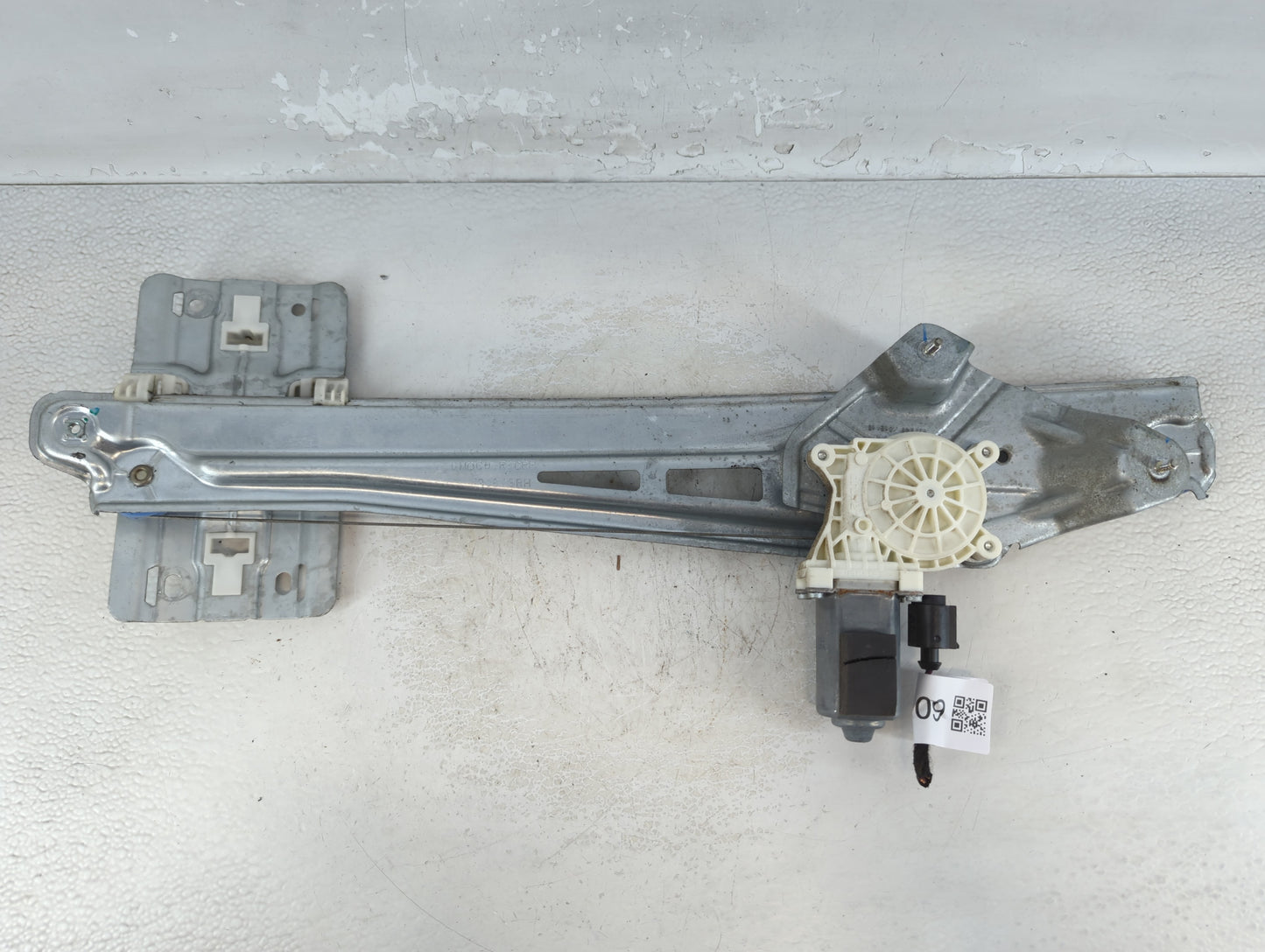 2014 Ford Explorer Used Window Regulator Passenger Front 915109 - Oemusedautoparts1.com