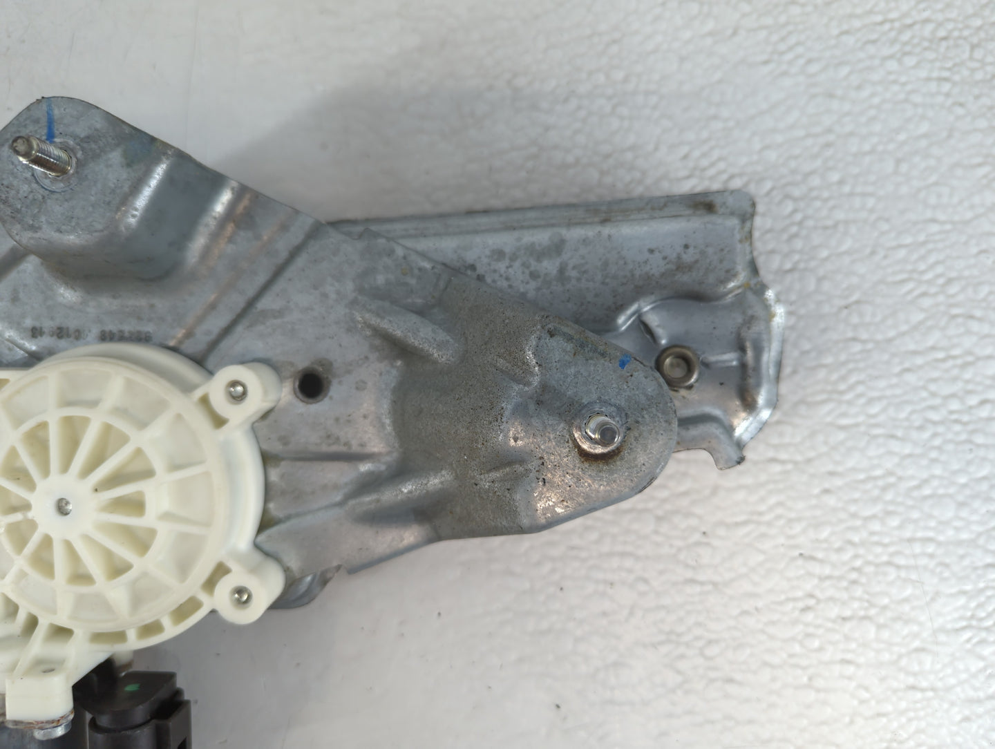 2014 Ford Explorer Used Window Regulator Passenger Front 915109 - Oemusedautoparts1.com