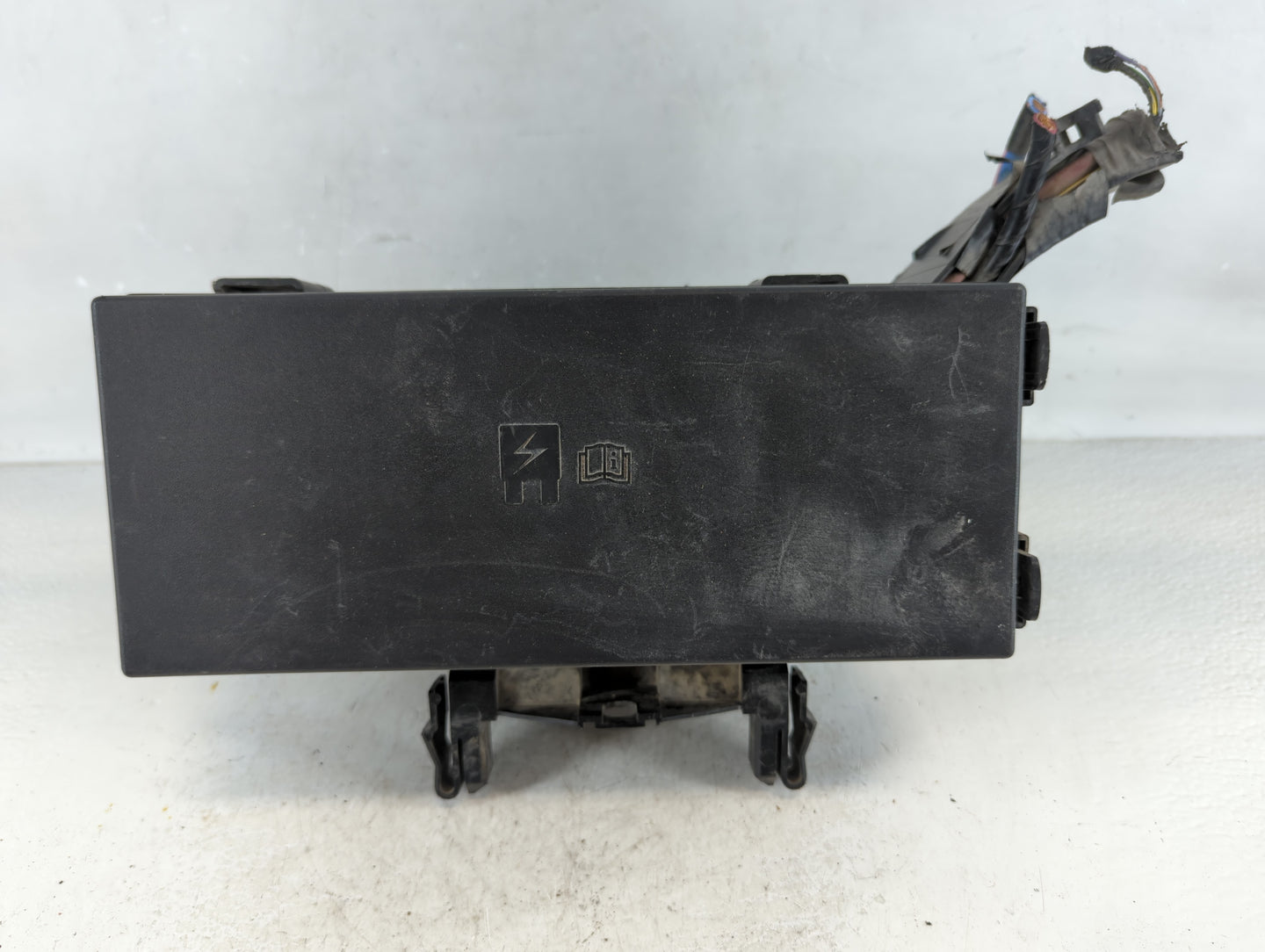 2014-2015 Ford Explorer Fusebox Fuse Box Panel Relay Module P/N:BT4T-14A003-AA Fits Fits 2014 2015 OEM Used Auto Parts - Oem