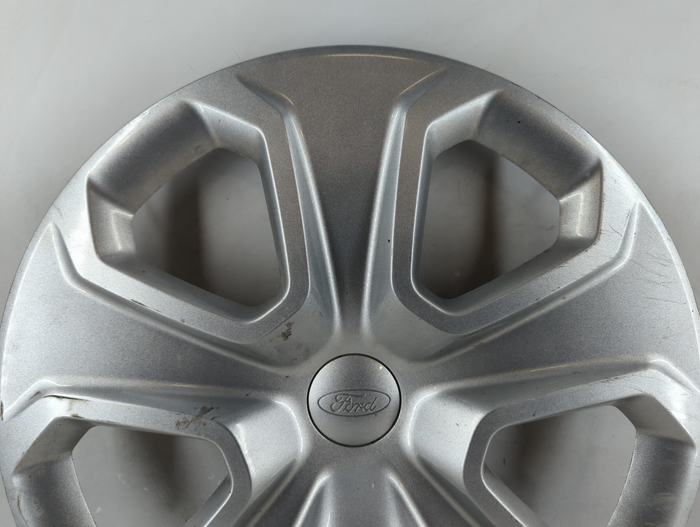 2011-2015 Ford Explorer Hubcap Wheel Cover - Oemusedautoparts1.com
