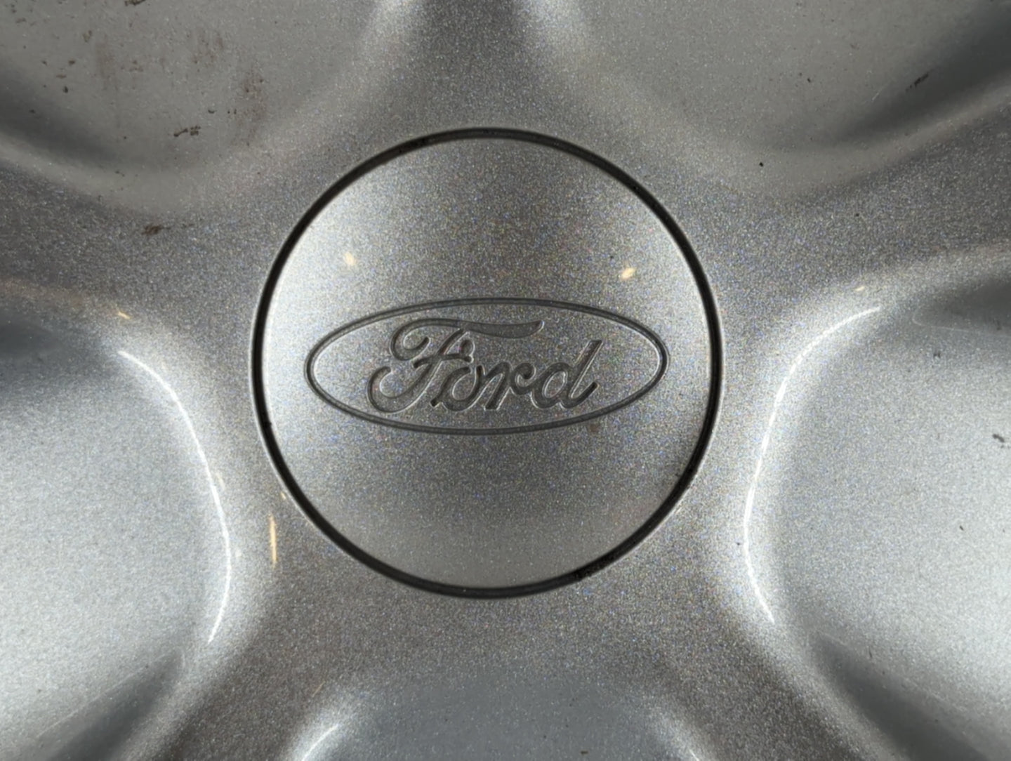 2011-2015 Ford Explorer Hubcap Wheel Cover - Oemusedautoparts1.com