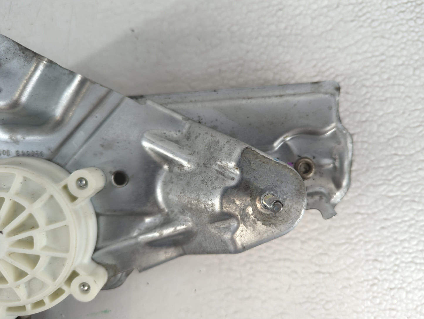 2014 Ford Explorer Used Window Regulator Passenger Front 937504 - Oemusedautoparts1.com