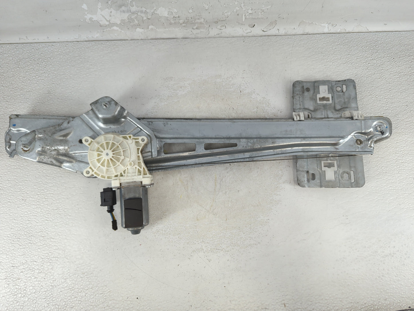 2014 Ford Explorer Driver Left Front Window Regulator 937505 - Oemusedautoparts1.com