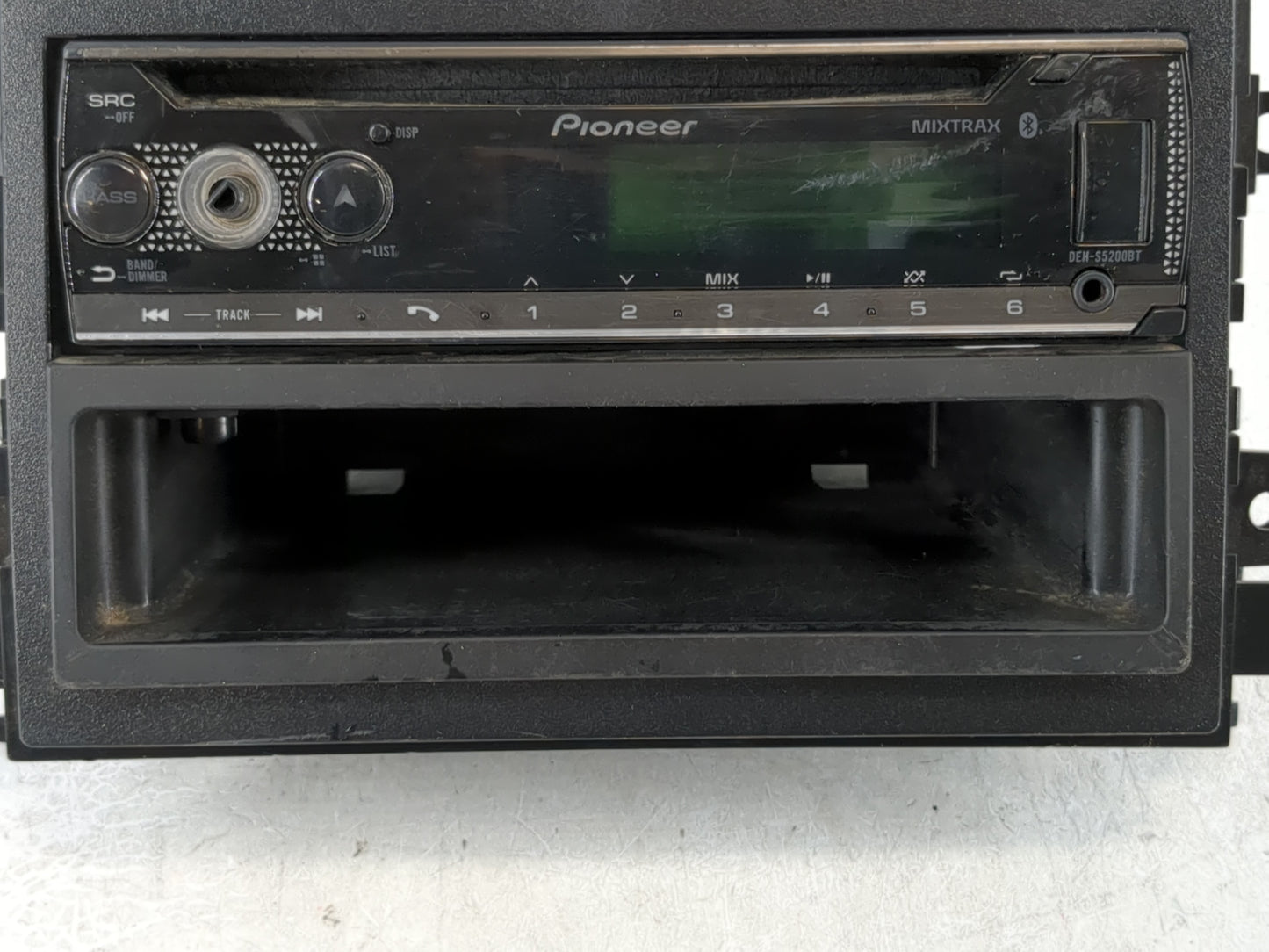 2014 Ford F-150 Radio AM FM Cd Player Receiver Replacement Fits OEM Used Auto Parts - Oemusedautoparts1.com