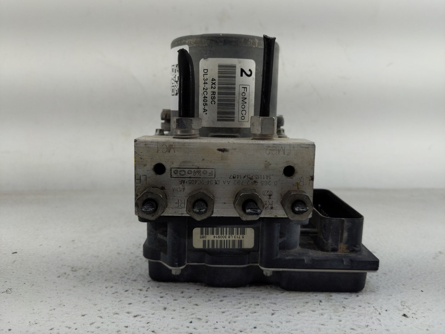 2014 Ford F-150 ABS Pump Control Module Replacement P/N:0 265 252 792 A Fits OEM Used Auto Parts - Oemusedautoparts1.com