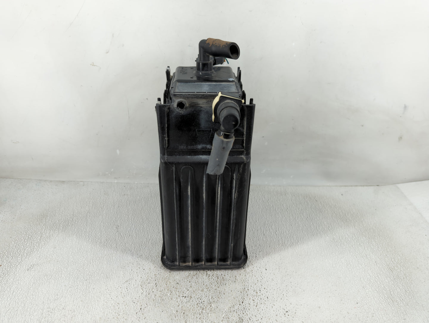 2014 Ford F-150 Fuel Vapor Charcoal Canister 1243422 - Oemusedautoparts1.com