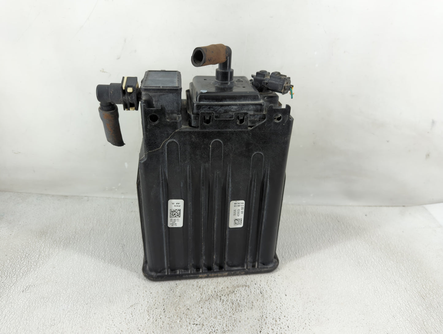 2014 Ford F-150 Fuel Vapor Charcoal Canister 1243422 - Oemusedautoparts1.com