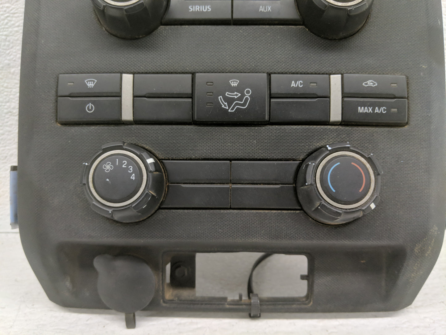 2012-2014 Ford F-150 Radio AM FM Cd Player Receiver Replacement P/N:DL3T-19980-AA Fits Fits 2012 2013 2014 OEM Used Auto Par