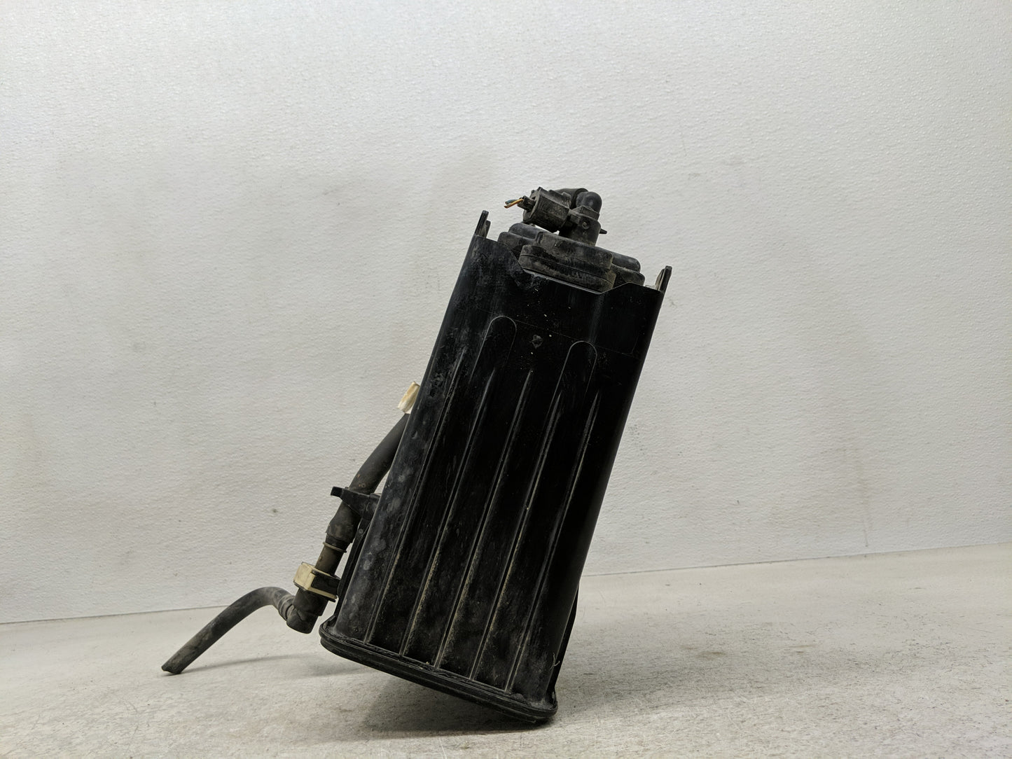 2014 Ford F-150 Fuel Vapor Charcoal Canister - Oemusedautoparts1.com