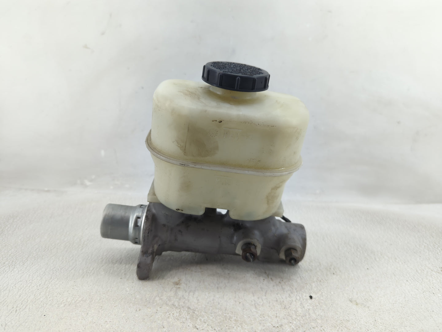 2013-2014 Ford F-150 Power Brake Booster Oem 1290548 - Oemusedautoparts1.com